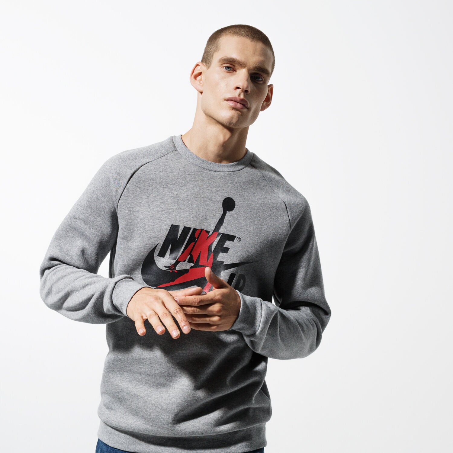 Herren JORDAN SWEATSHIRT M J JUMPMAN CLASSICS CREW BV6006-091 Grau