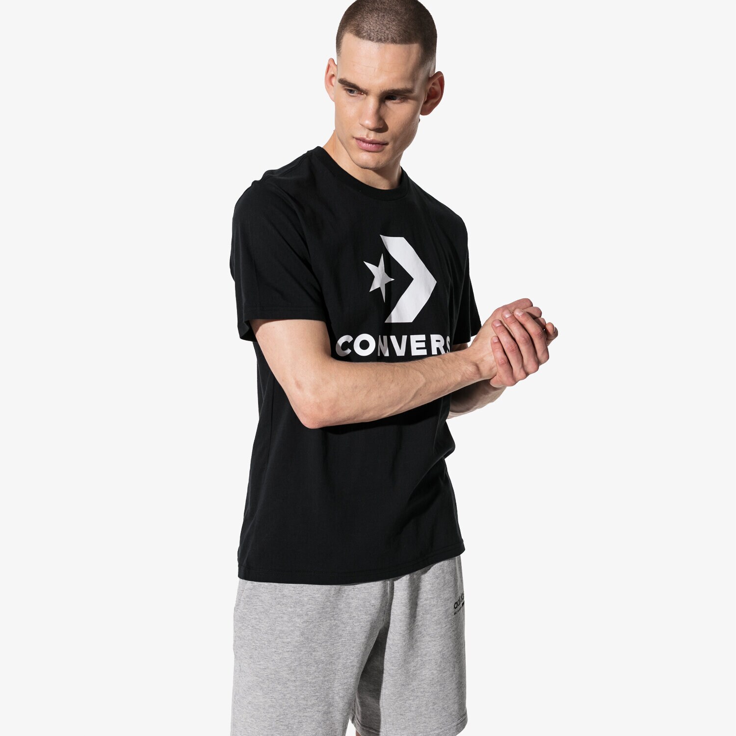 Herren T-Shirt CONVERSE T-SHIRT SS STAR CHEVRON TEE 10007888-A01 Schwarz