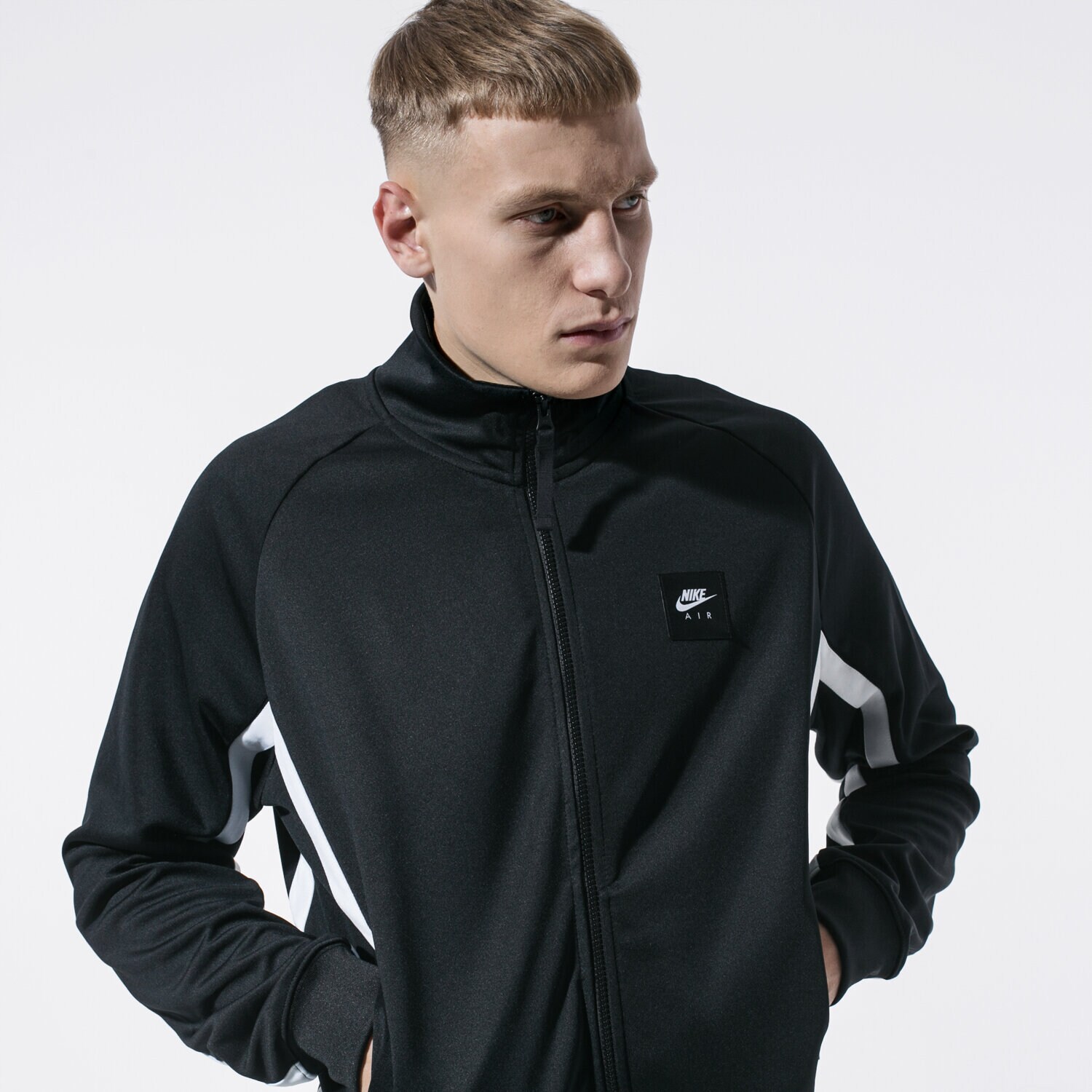 Herren NIKE SWEATSHIRT MIT REIßVERSCHLUSS   M NSW NIKE AIR JKT PK BV5154-010 Schwarz