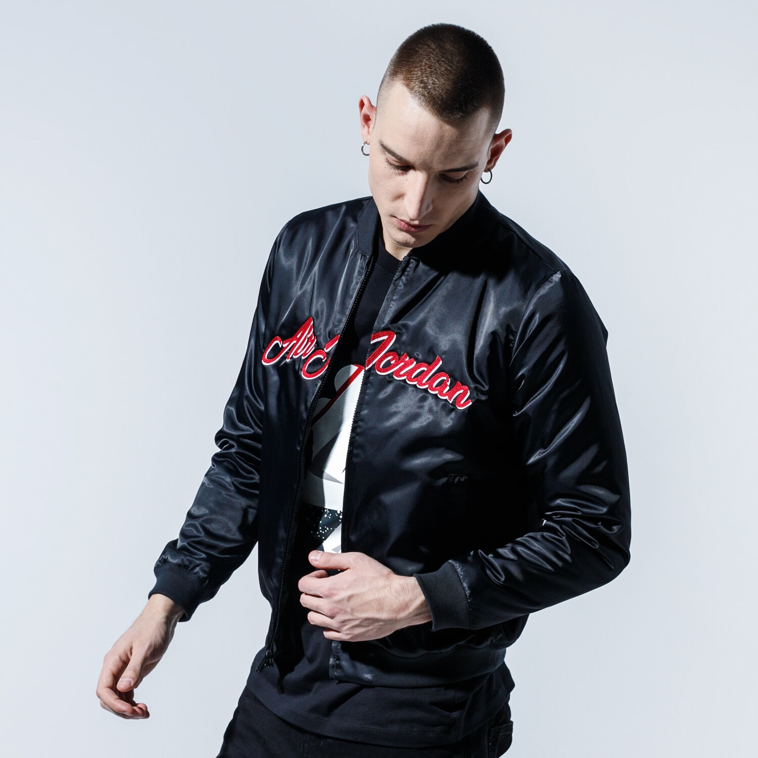 Herren Übergangsjacke JORDAN JACKE M J REMASTERED HBR JKT CD5759-010 Schwarz