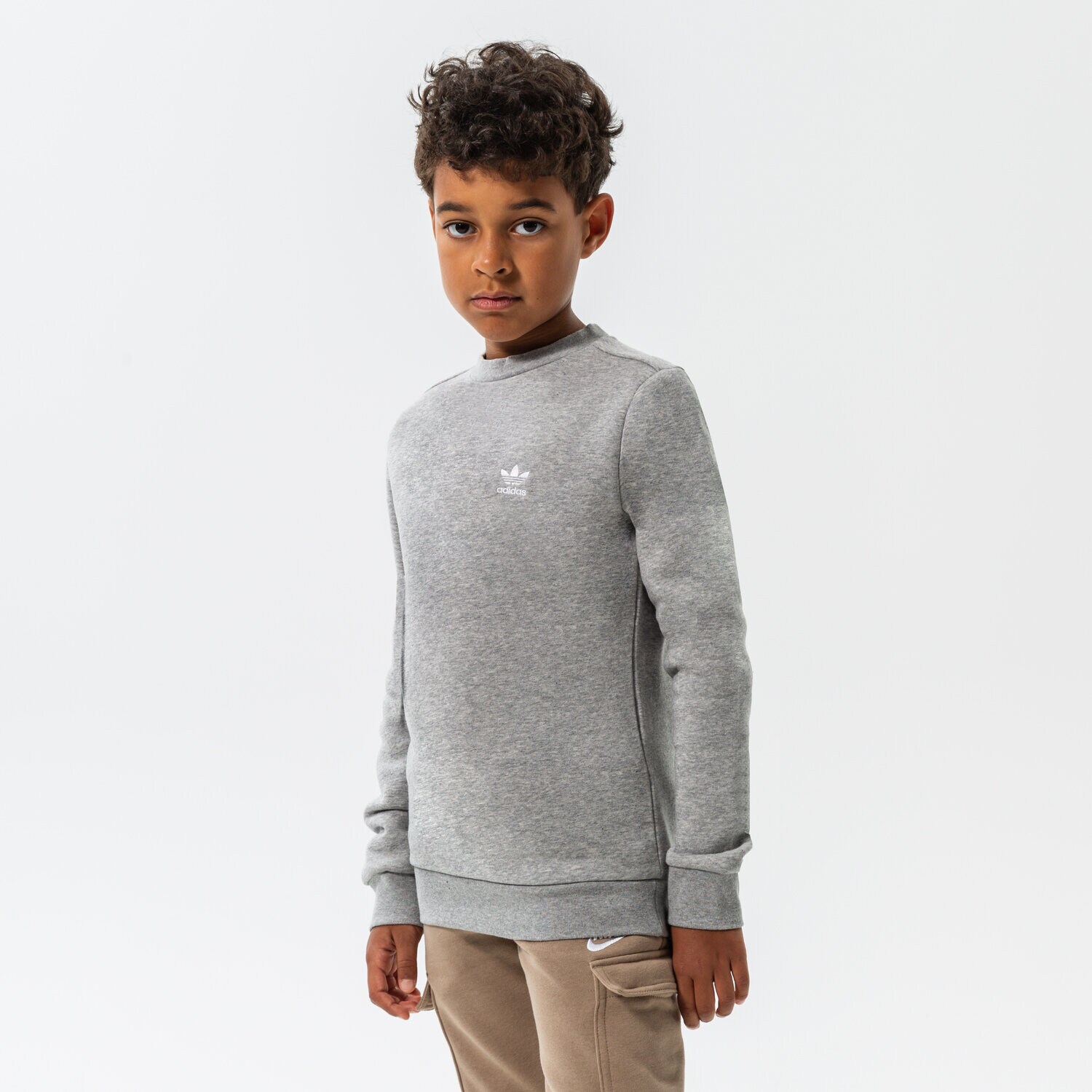 Kinder ADIDAS SWEATSHIRT CREW BOY HS8869 Grau