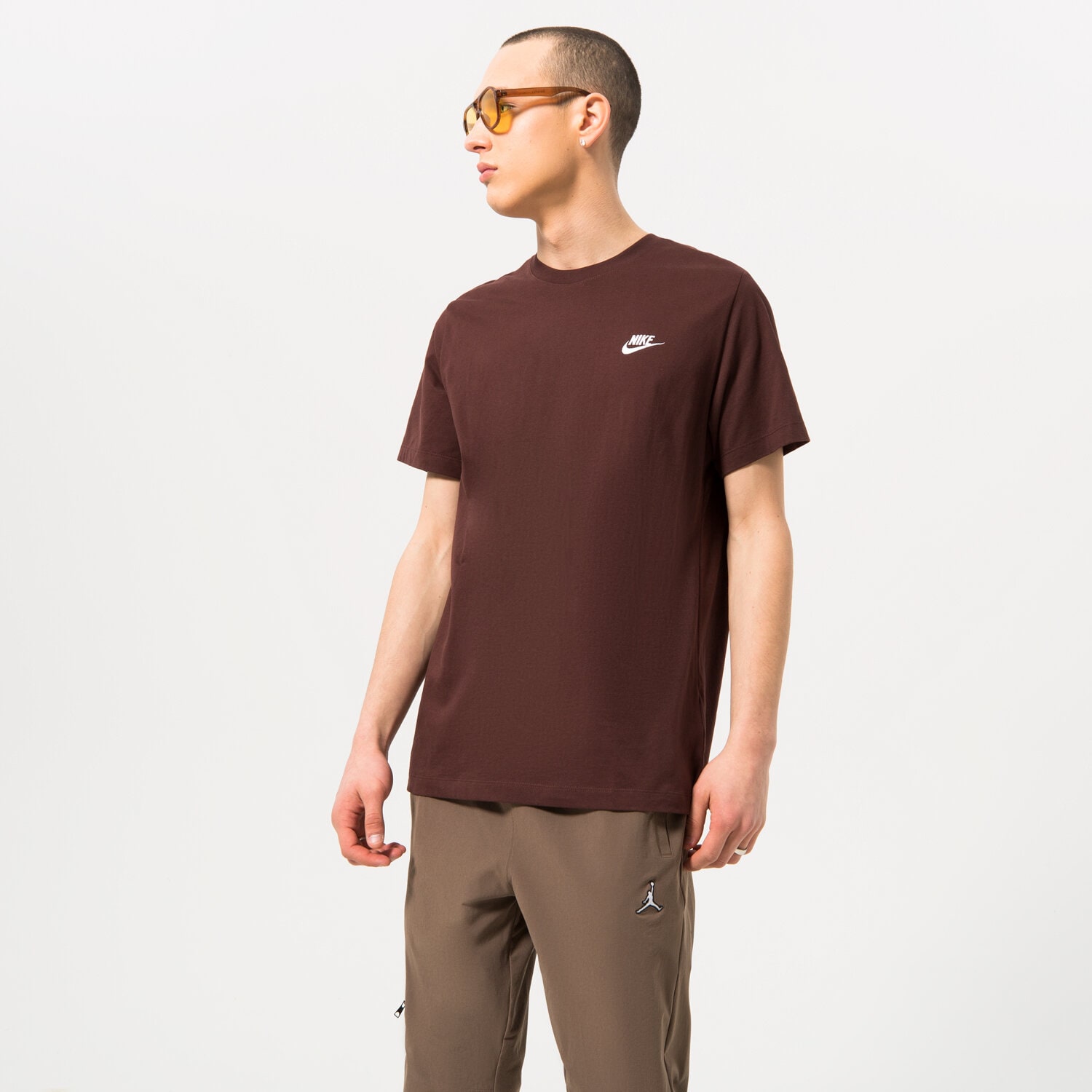 Herren T-Shirt NIKE T-SHIRT SPORTSWEAR CLUB AR4997-227 Braun