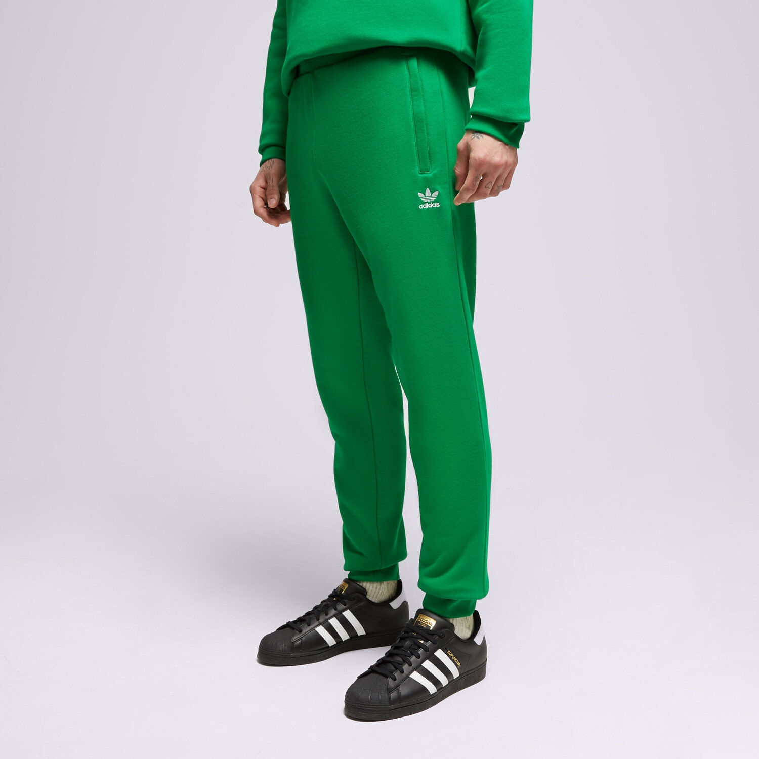 Herren Hosen ADIDAS HOSE ESSENTIALS PANT IM2102 Grün