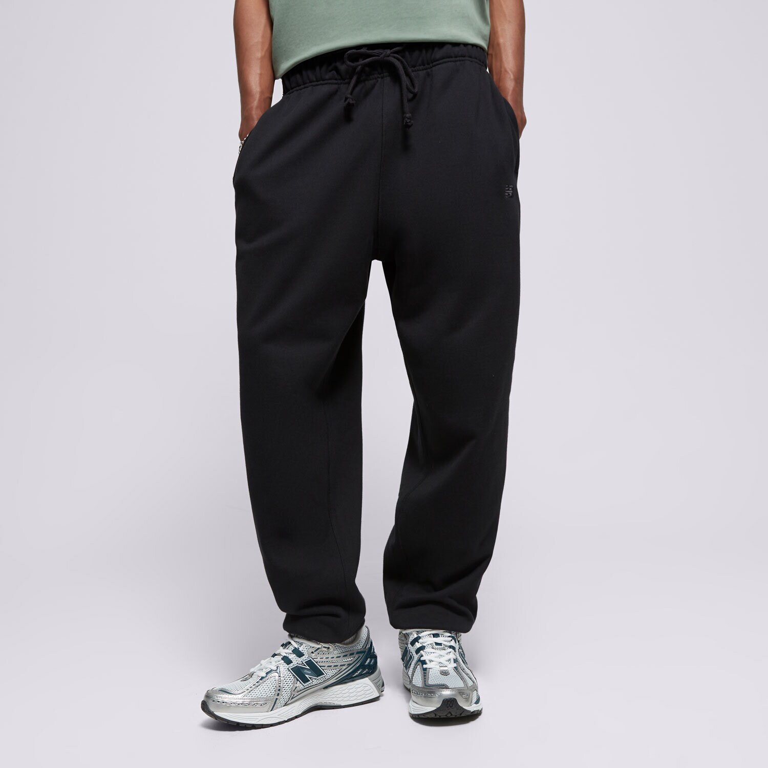 Herren Hosen NEW BALANCE HOSE ATHLETICS FRENCH TERRY JOGGER MP41508BK Schwarz