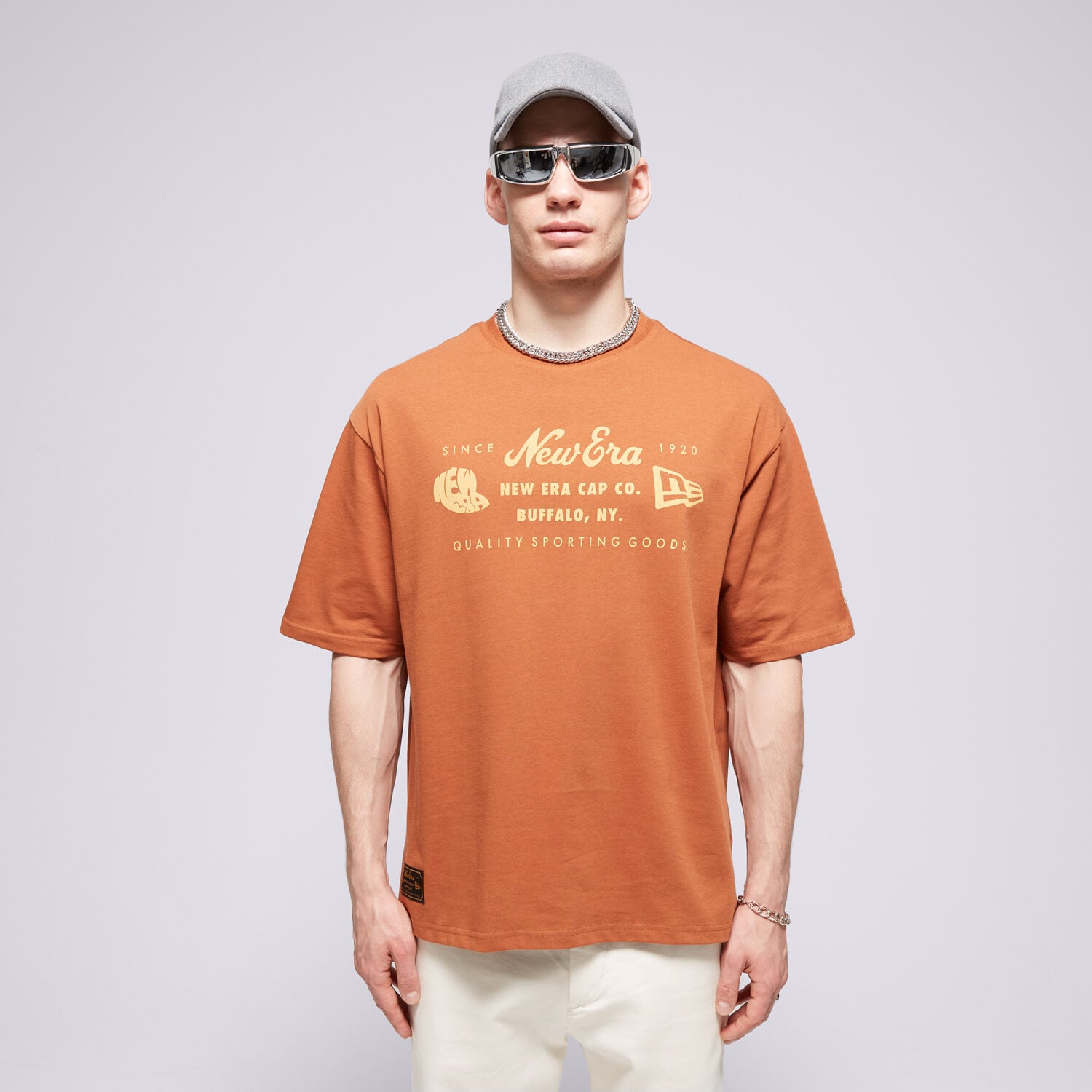 Herren T-Shirt NEW ERA T-SHIRT NE HERITAGE PATCH OS NONE 60435368 Braun