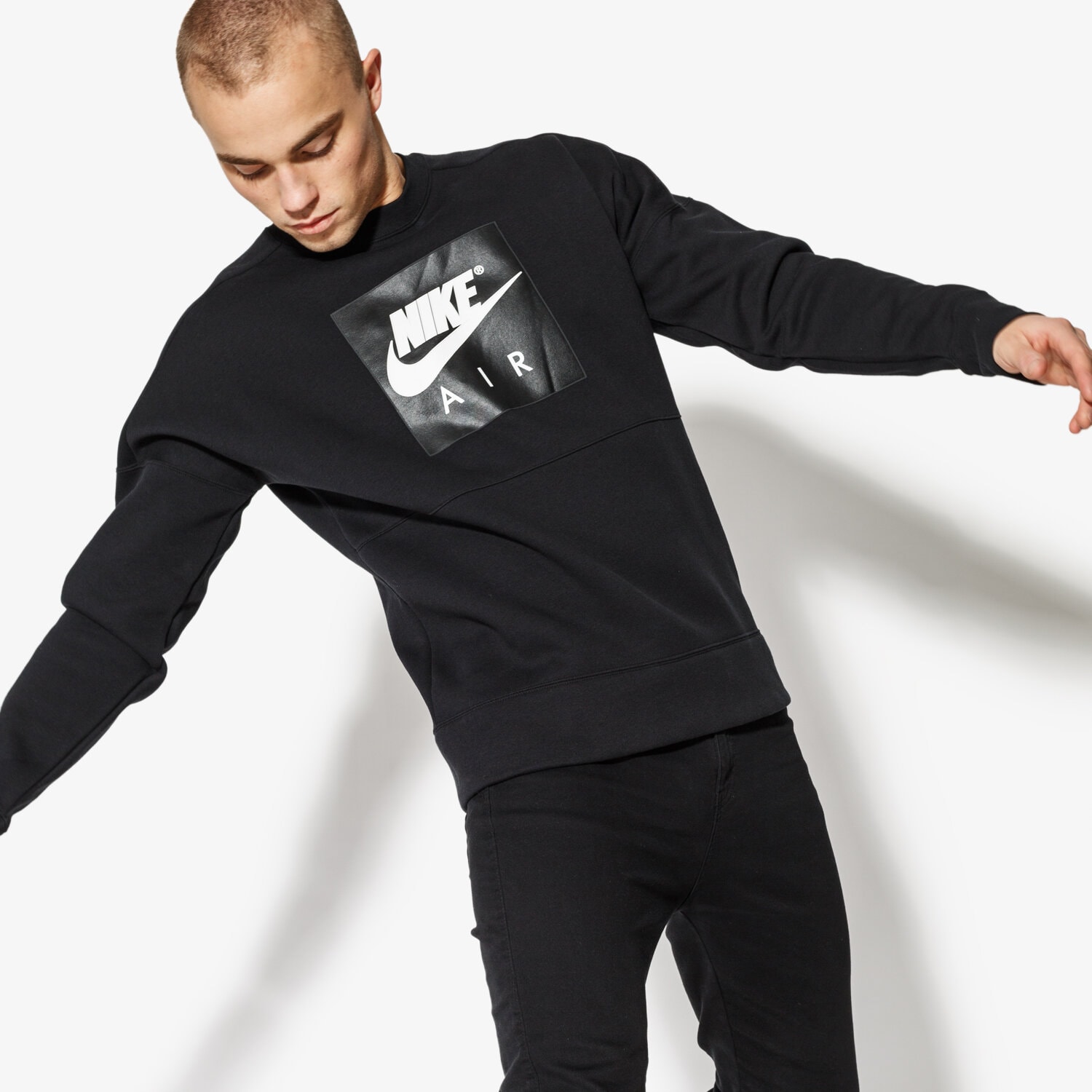Herren NIKE SWEATSHIRT M NSW CREW AIR FLC 886050-010 Schwarz