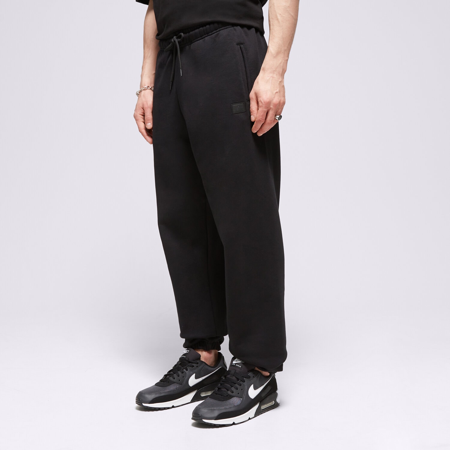 Herren Hosen ALPHA INDUSTRIES HOSE ALPHA ESSENTIALS RL JOGGER 14636403 Schwarz