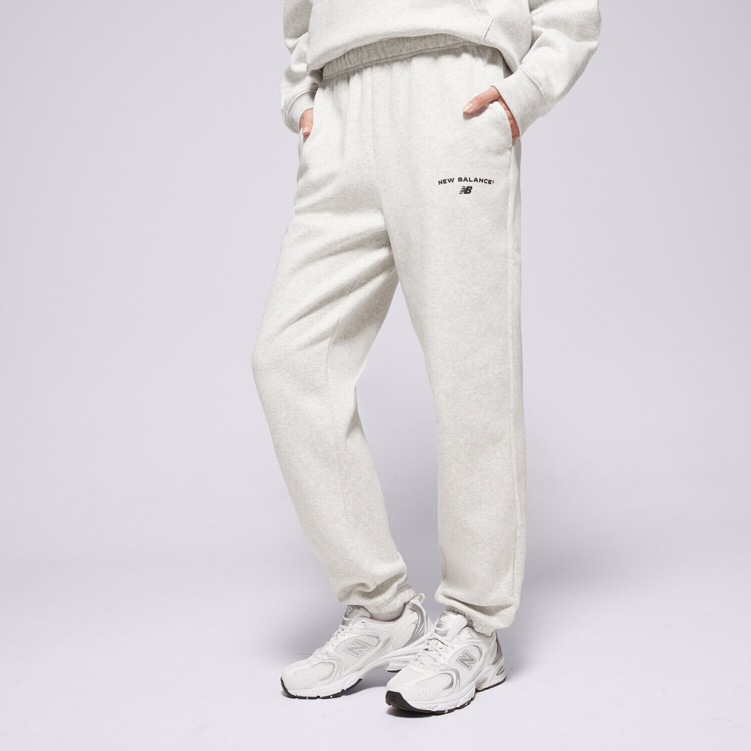 Damen Hosen NEW BALANCE HOSE REIMAGINED JOGGER WP51500AHH Grau