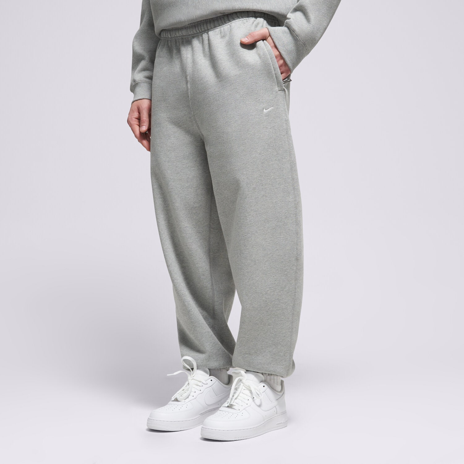 Herren Hosen NIKE HOSE M NL SOLO SWSH BB CF PANT HV1088-063 Grau