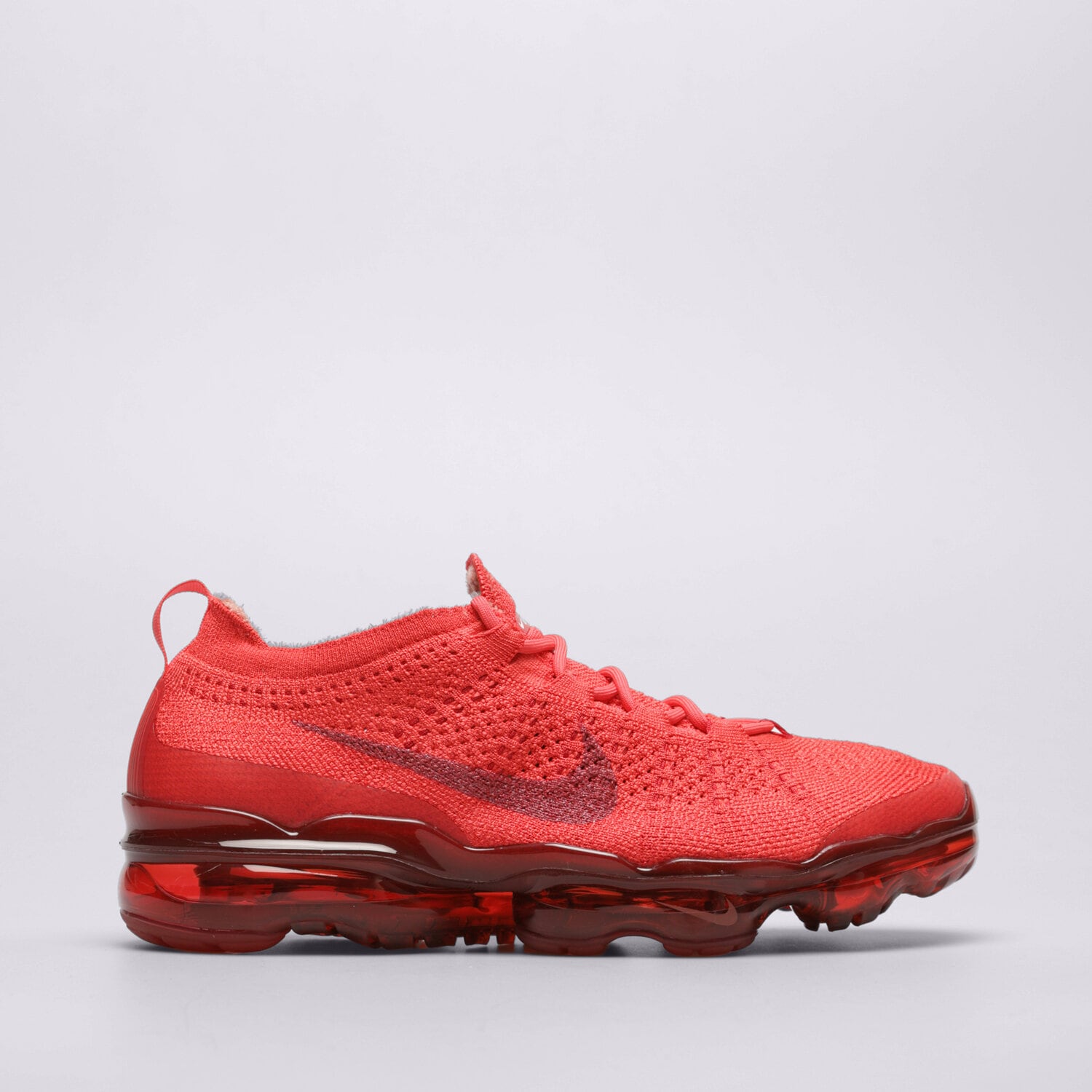 Crimson pulse vapormax clearance