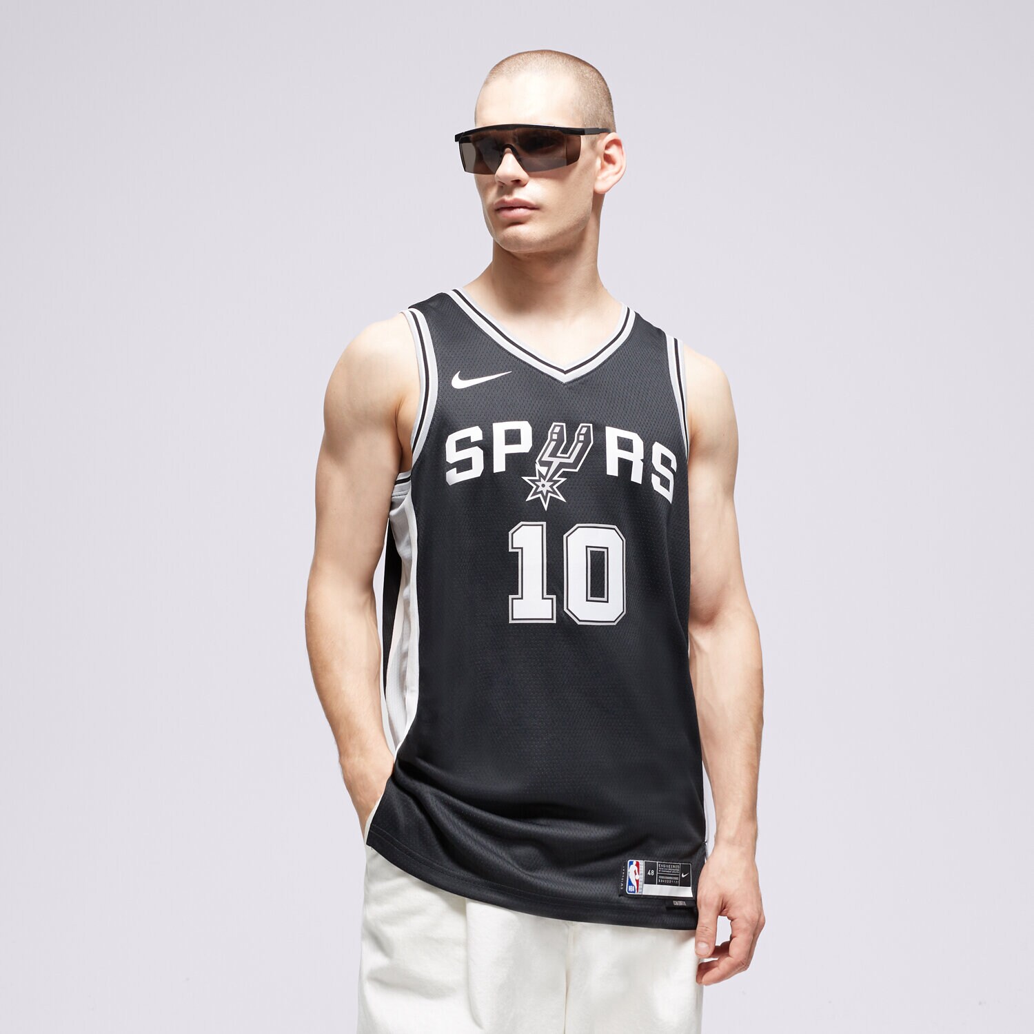 Herren Hosen NIKE T SHIRT SAS MNK DF SWGMN JSY ICN 22 JEREMY SOCHAN DN2022-012 Schwarz