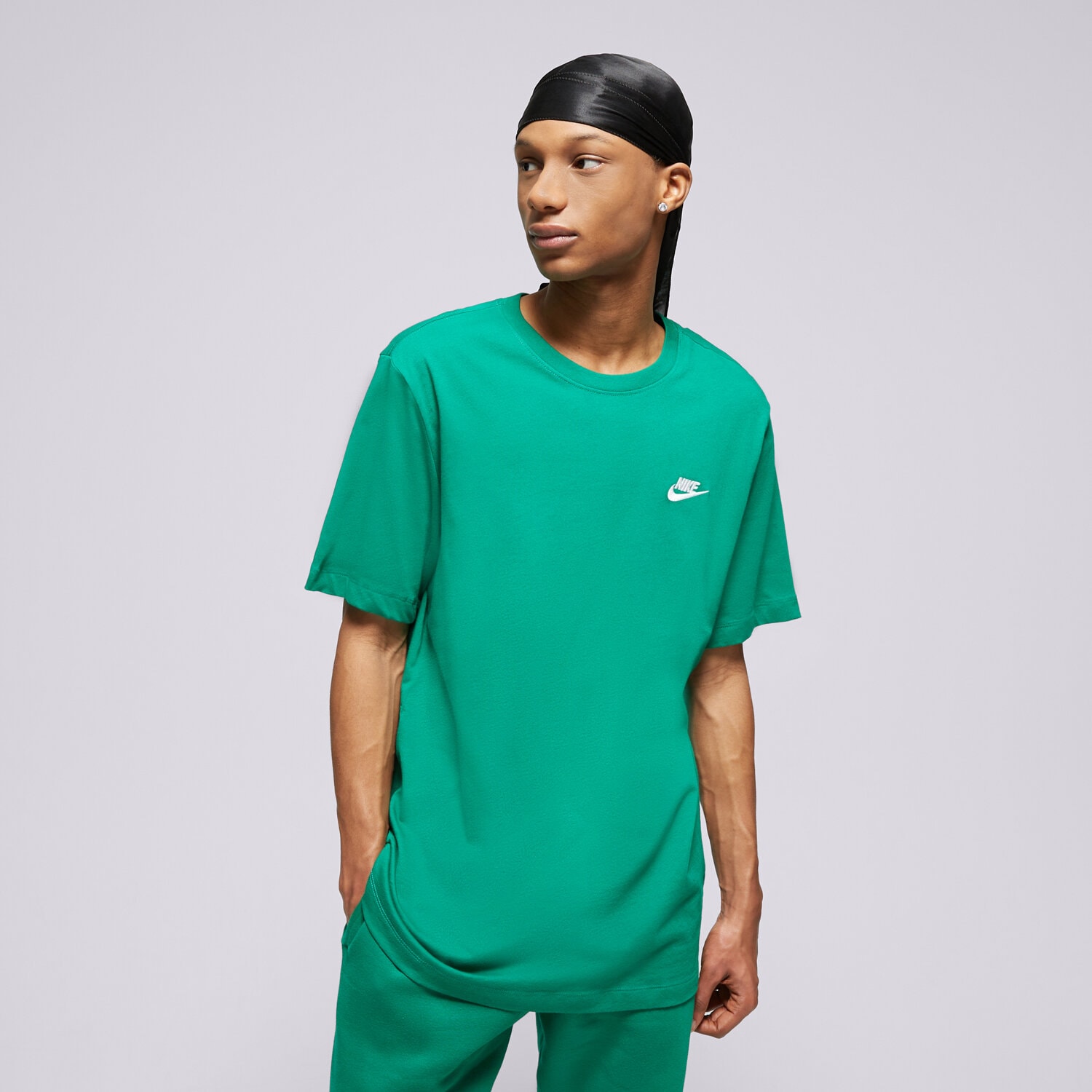 Herren T-Shirt NIKE T-SHIRT SPORTSWEAR CLUB AR4997-365 Grün