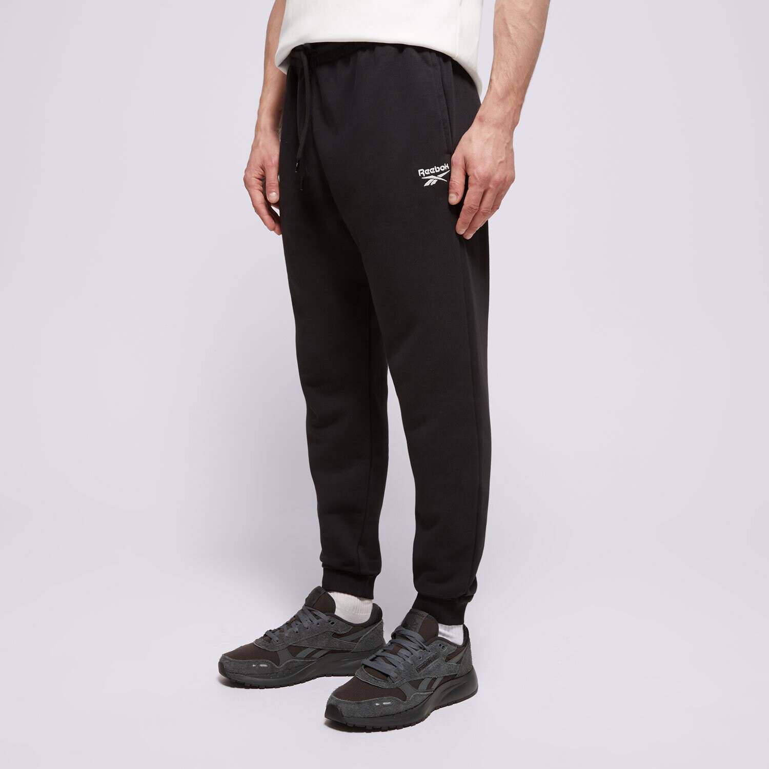 Herren Hosen REEBOK HOSE RI FT LEFT LEG JOGGER HS7376_100065295 Schwarz