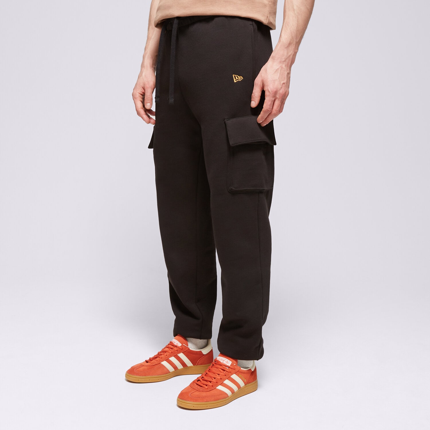 Herren Hosen NEW ERA HOSE NE SCRIPT CARGO NONE 60435397 Schwarz