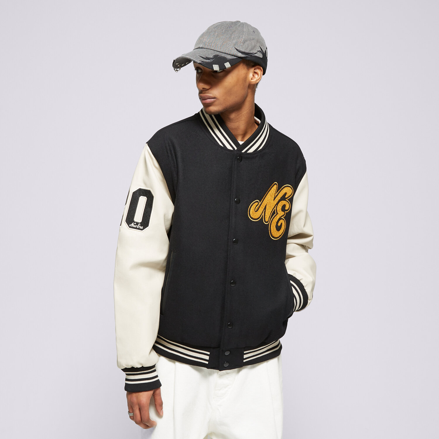 Herren Winterjacke NEW ERA JACKE NE SCRIPT LOGO NONE 60435416 Schwarz