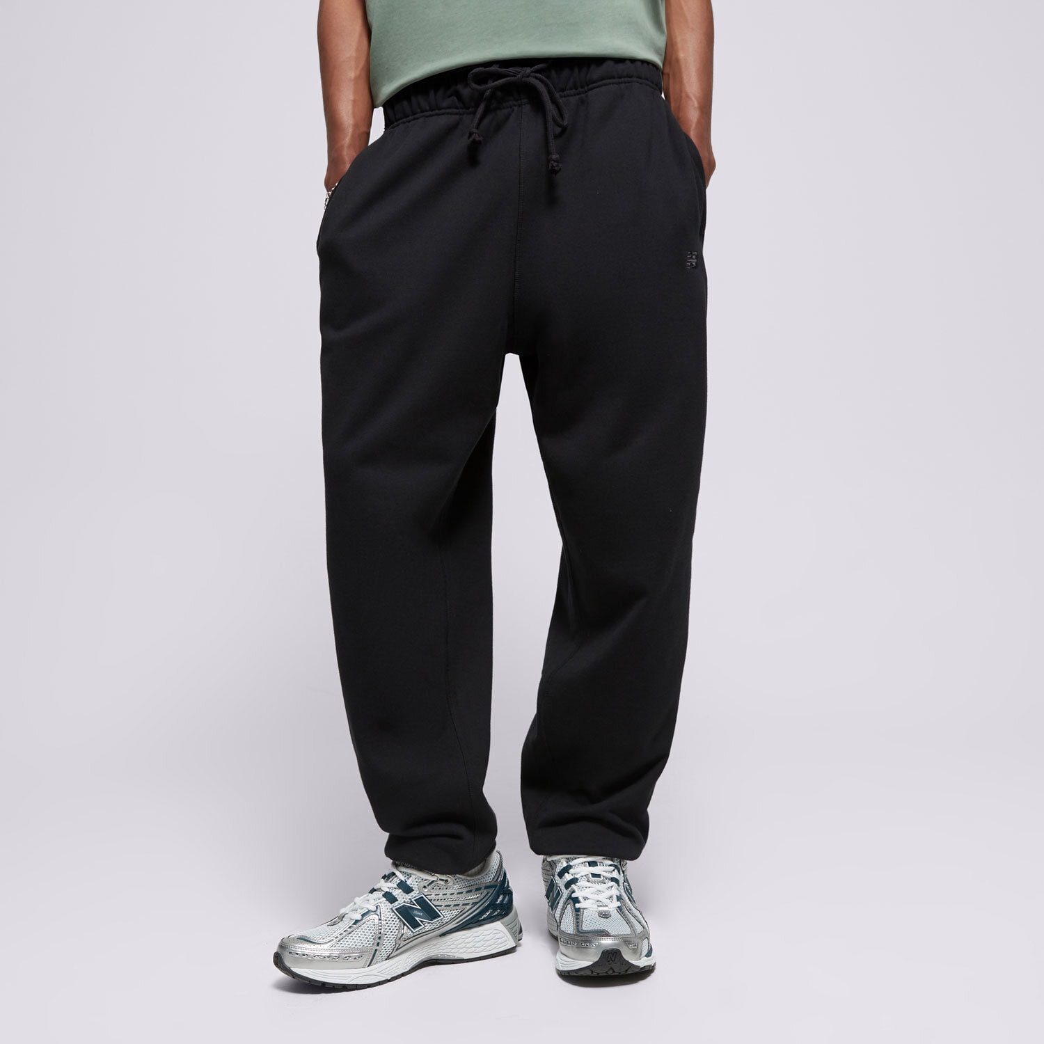 Herren Hosen NEW BALANCE HOSE ATHLETICS FRENCH TERRY JOGGER MP41508BK Schwarz
