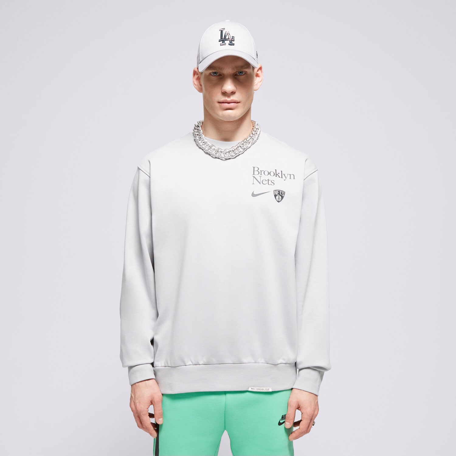 Herren NIKE SWEATSHIRT BKN MNK DF STD ISS CRW CTS GX NBA FD8645-007 Grau