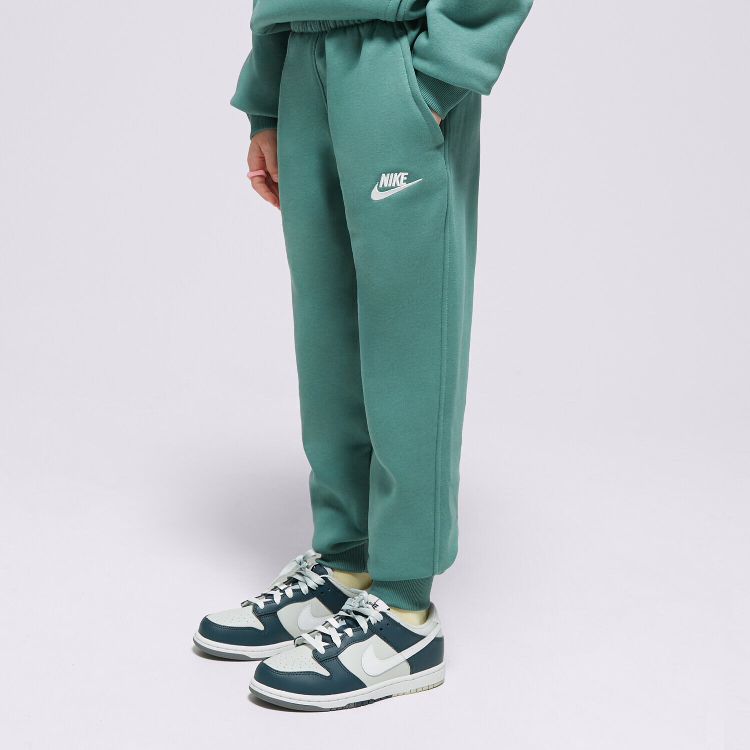 Kinder Hosen NIKE HOSE CLUB FLEECE BOY FD3008-361 Grün