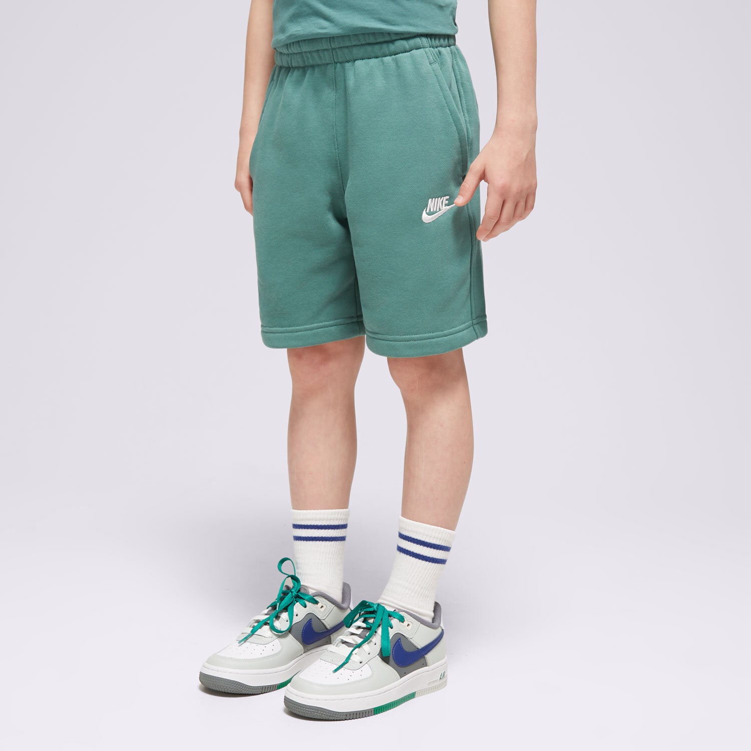 Kinder NIKE SHORTS NIKE SPORTSWEAR CLUB FLEECE BOY FD3015-361 Grün