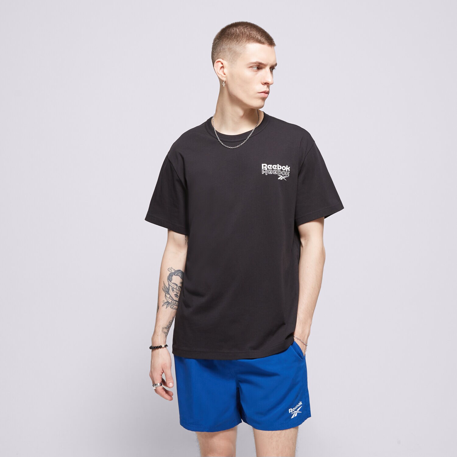 Herren T-Shirt REEBOK T-SHIRT RI BRAND PROUD GFX SS TEE 100076383 Schwarz