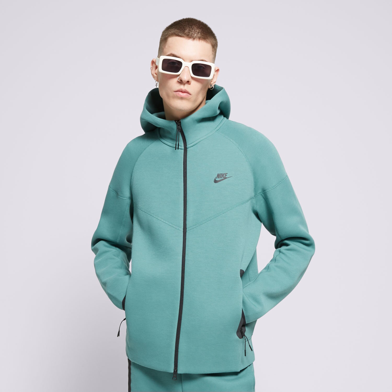 Z nike top