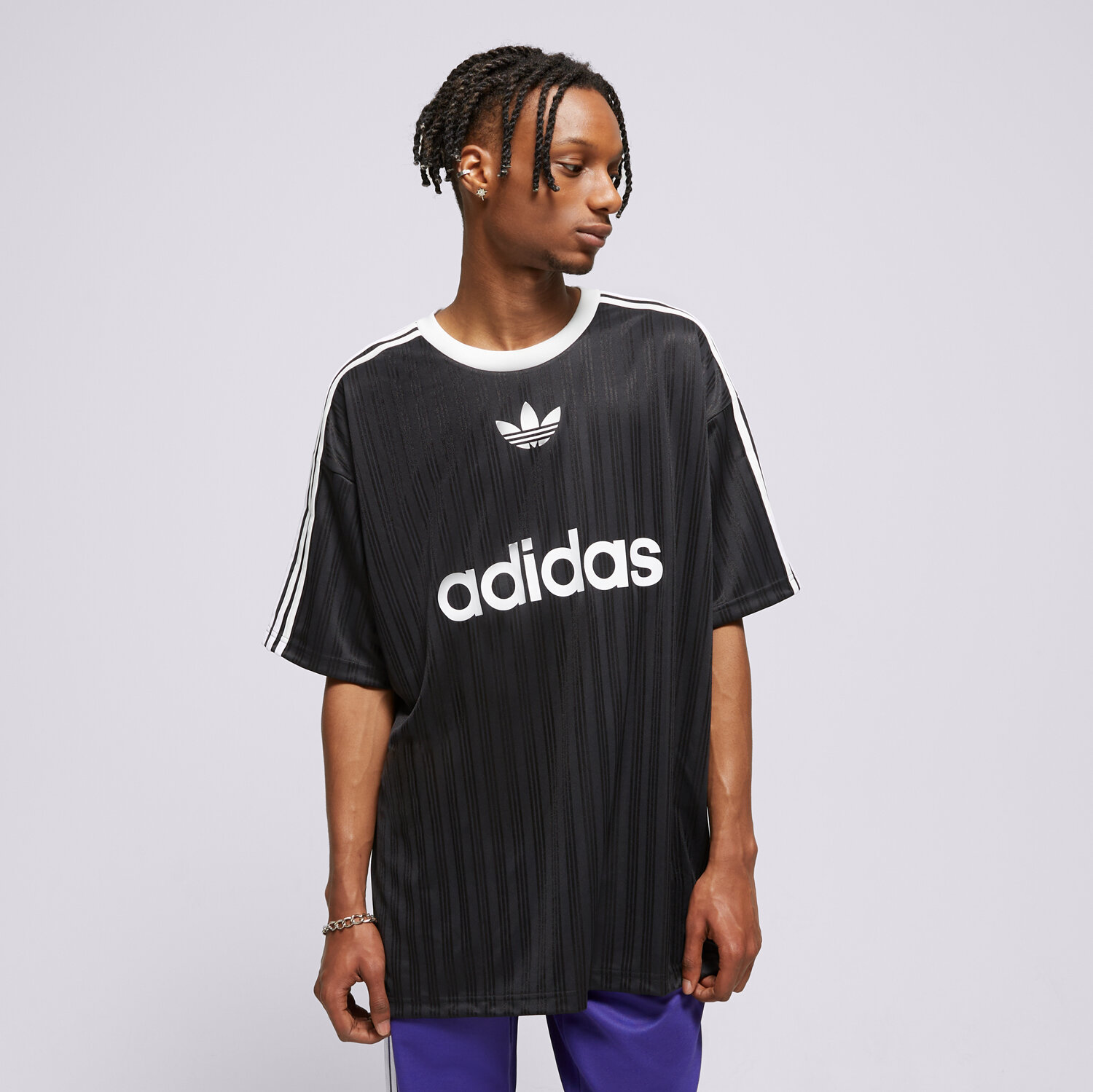 T shirt adidas black top