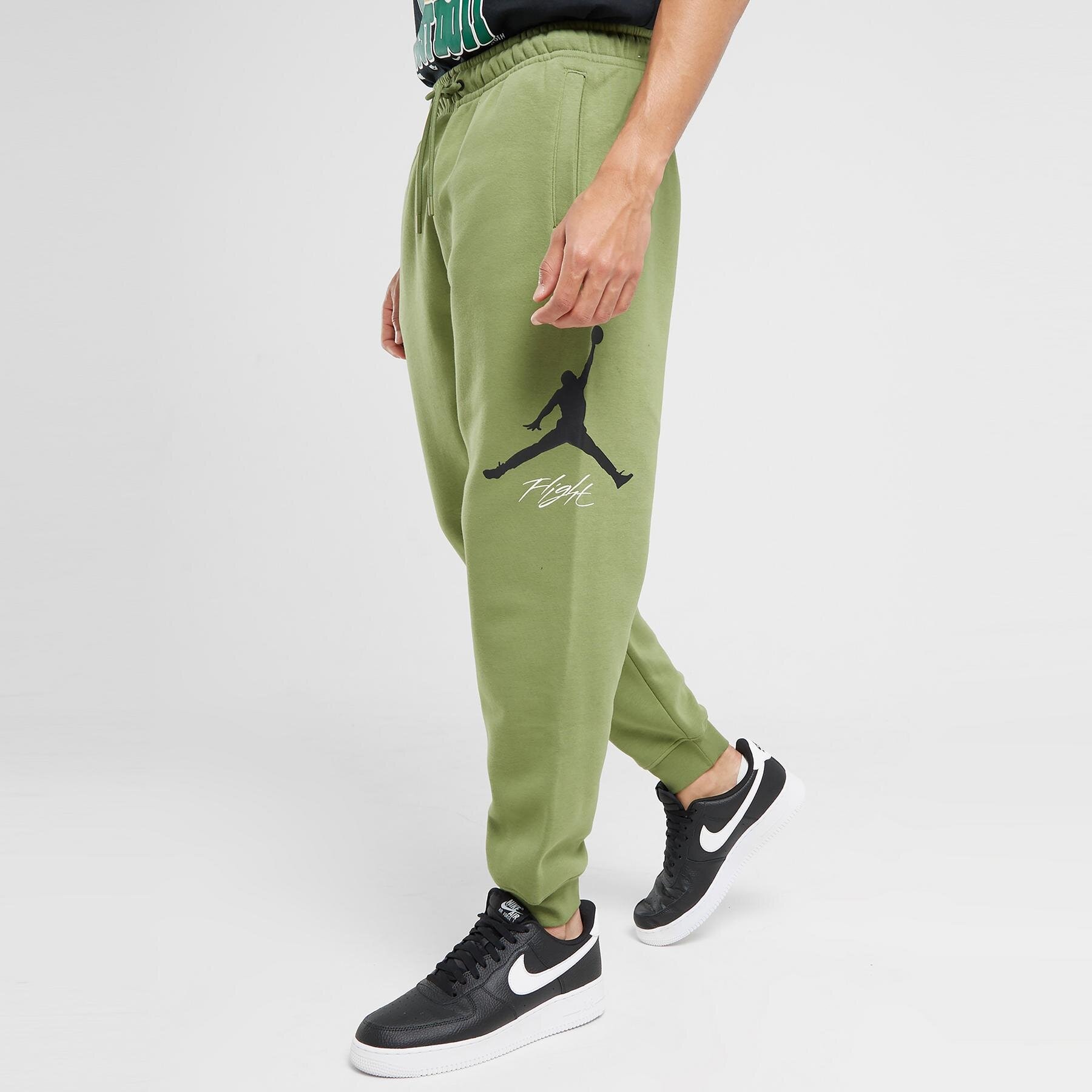 Herren Hosen JORDAN HOSE M J ESS FLC HBR GFX FLC PANT FD7345-340 Grün