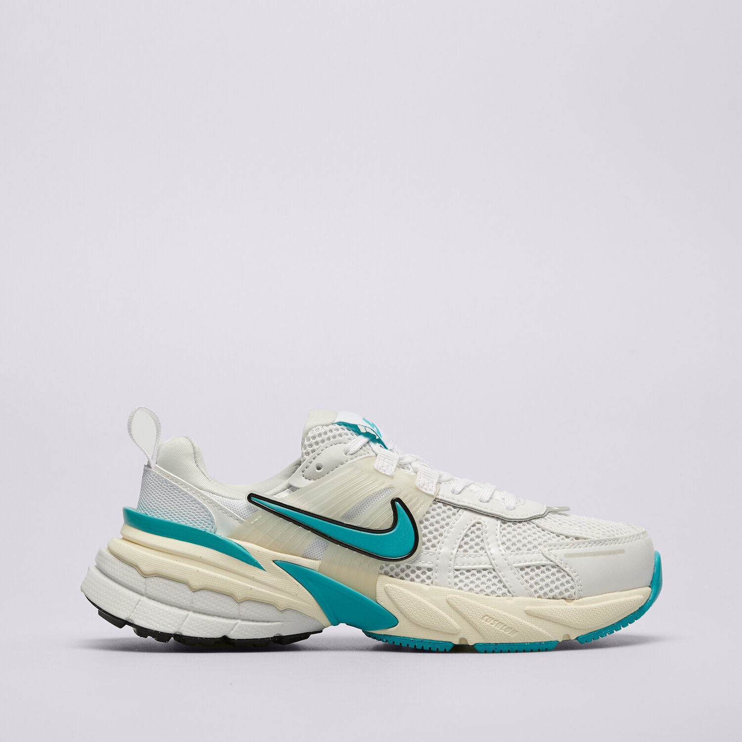 Damen Sneaker NIKE V2K RUN FD0736-105 Weiß