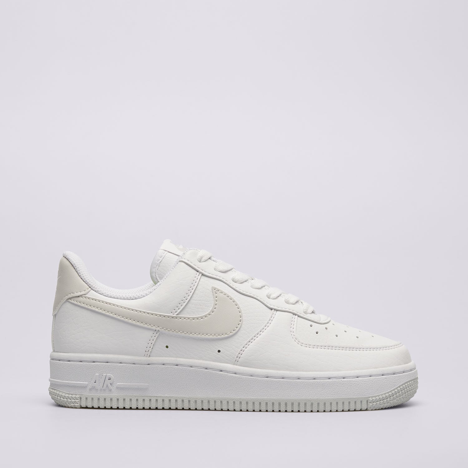 Damen Sneaker NIKE AIR FORCE 1 '07 SE DV3808-104 Weiß