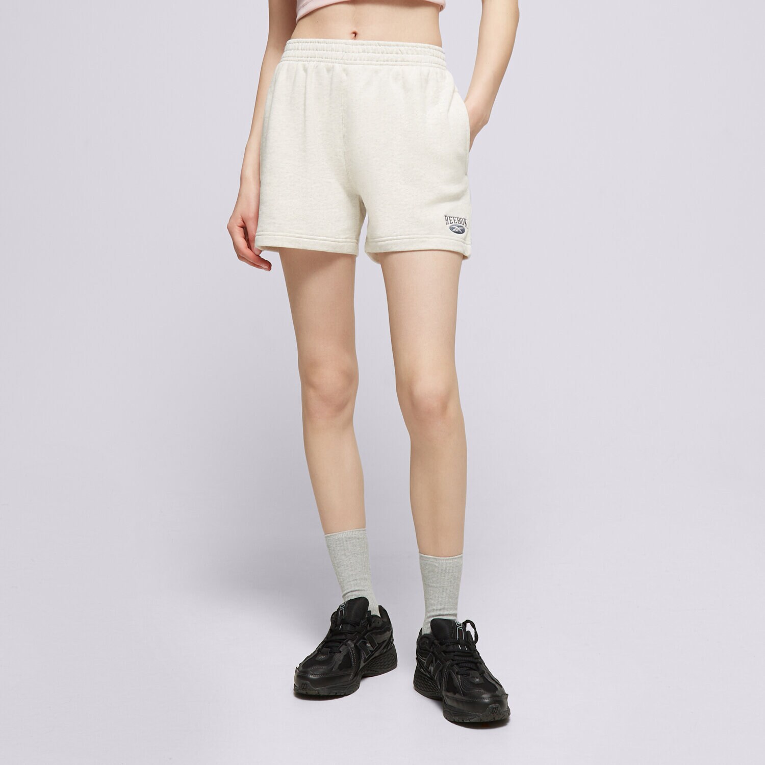 Damen Shorts REEBOK SHORTS CL AE SM LOGO SHORT 100076253 Weiß