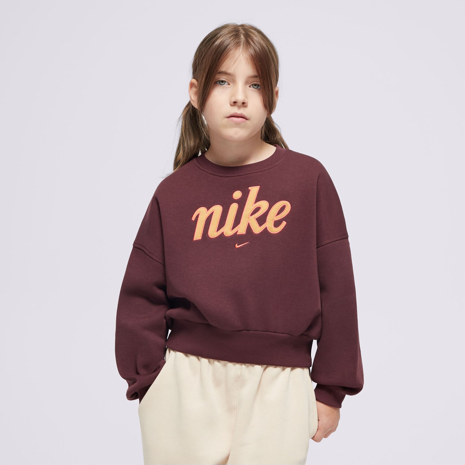 Kinder NIKE SWEATSHIRT G NSW CLUB FLC BXY CRW GX STAR GIRL FZ5566-652 Braun