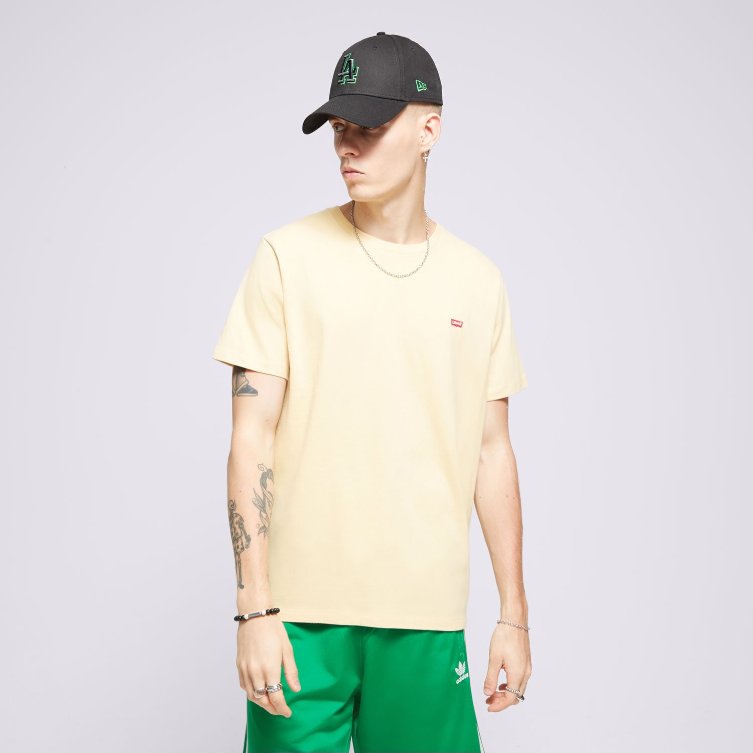 Herren T-Shirt LEVI'S T-SHIRT SS ORIGINAL HM TEE NEUTRALS 56605-0205 Gelb