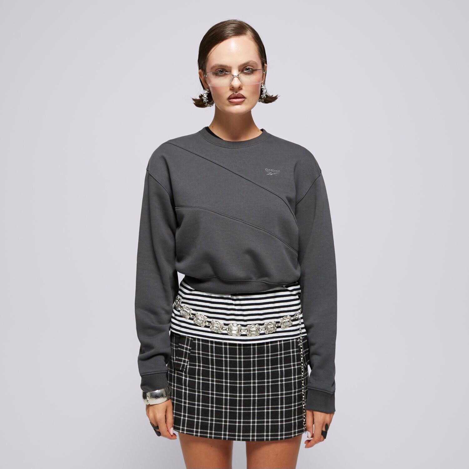 Damen REEBOK SWEATSHIRT AE VECTOR LAYER 100205733 Grau