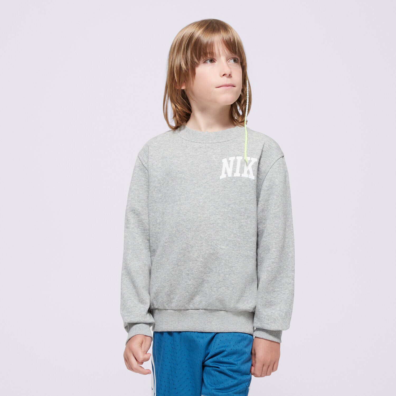 NIKE SWEATSHIRT K NSW CLUB FT CREW LBR MC BOY Silber HJ3144 063 Sizeer