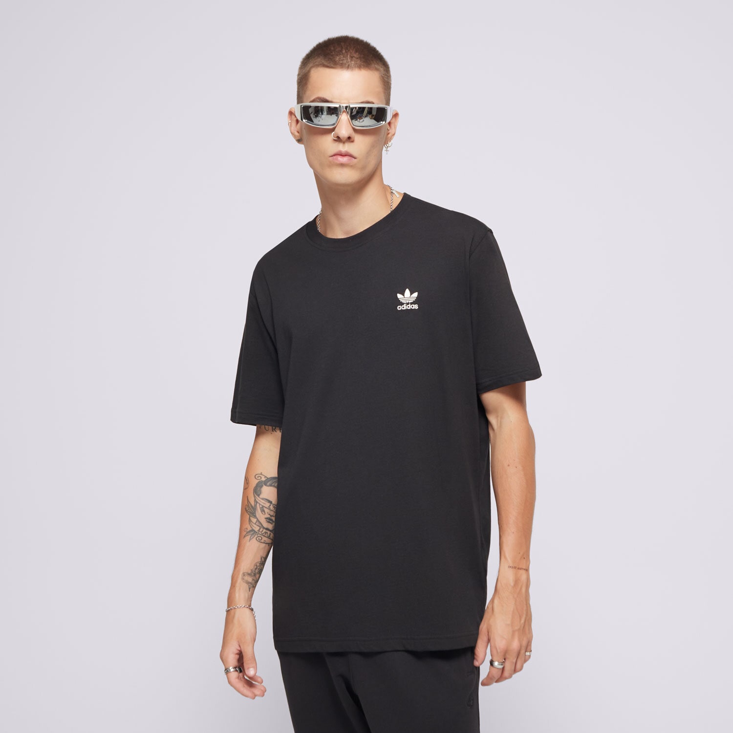 Herren T-Shirt ADIDAS T-SHIRT ESS TEE IW5787 Schwarz