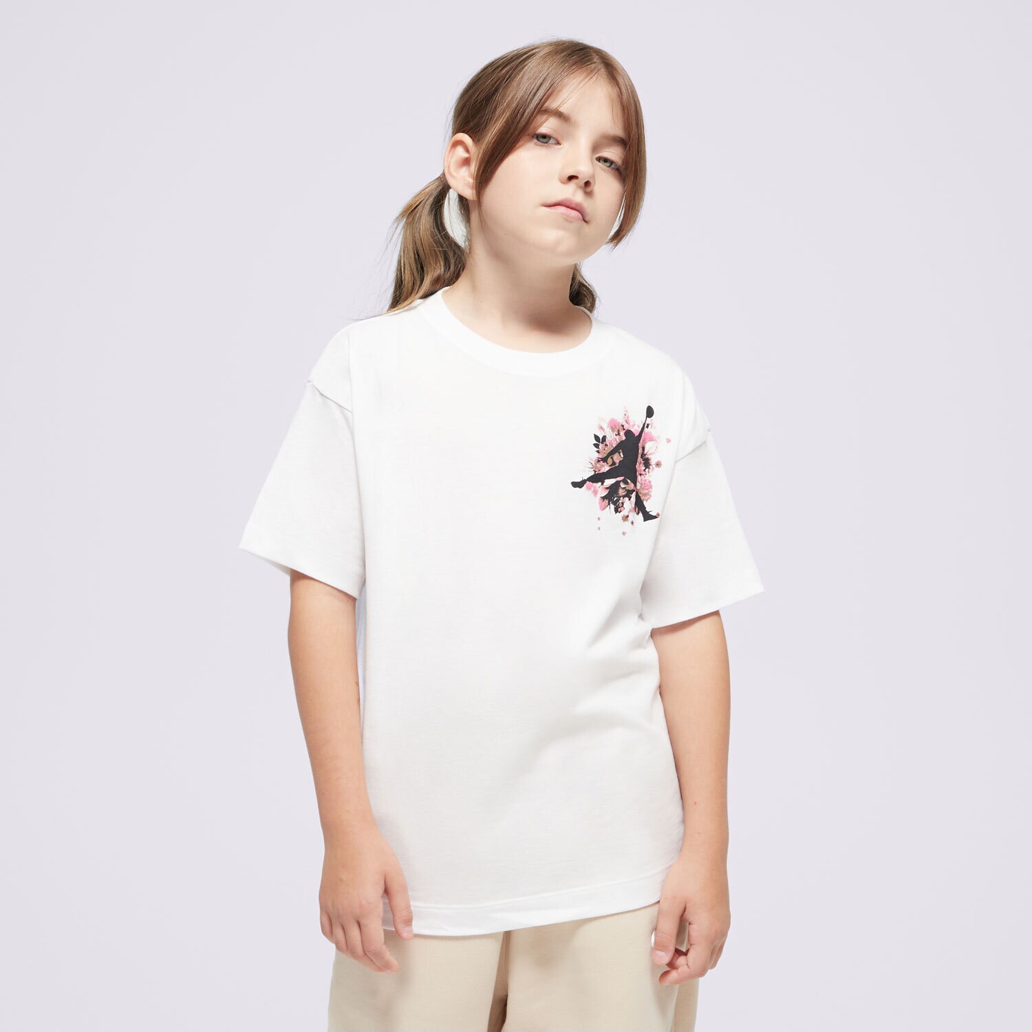 Kinder T-Shirt JORDAN T-SHIRT JDG FLORAL JUMPMAN SS TEE GIRL 45D450-001 Weiß