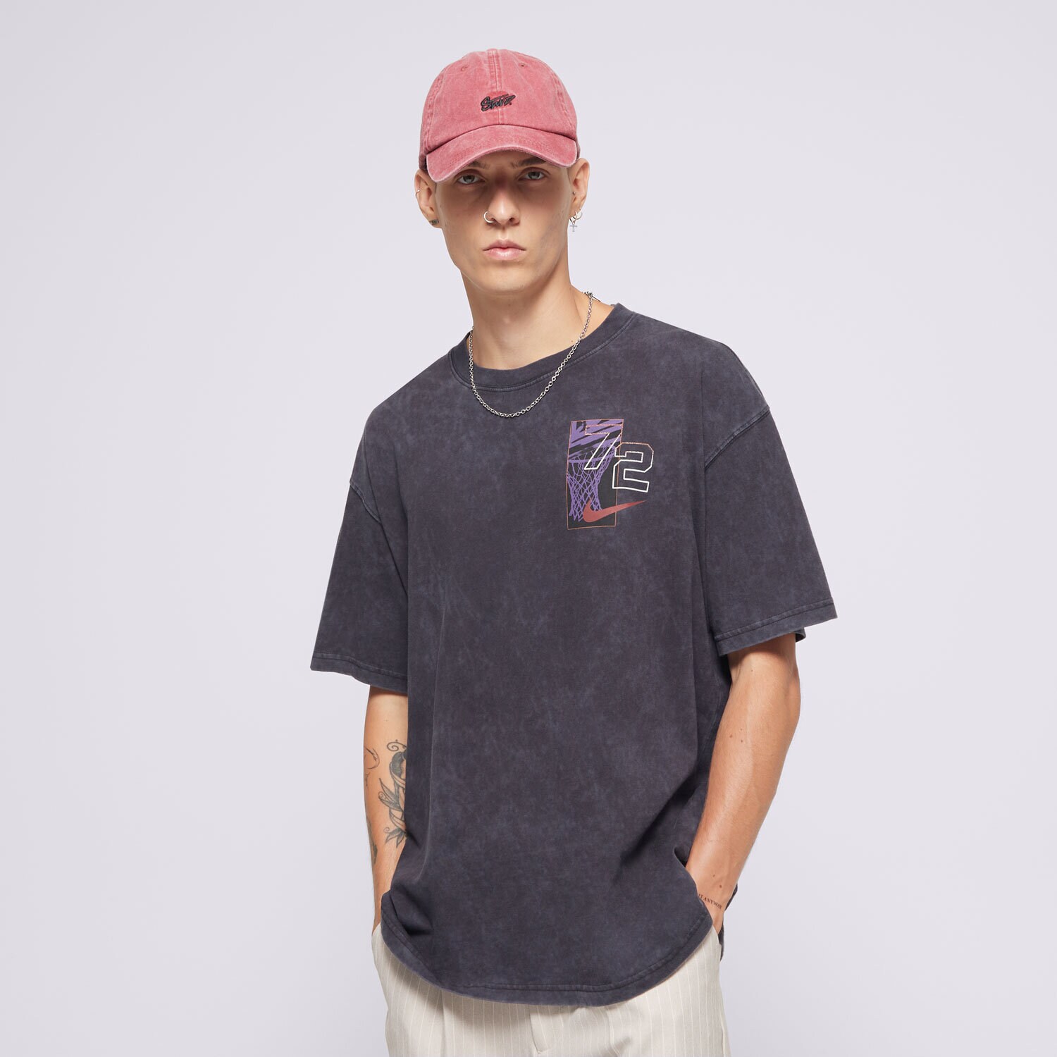 Herren T-Shirt NIKE T-SHIRT M NK TEE M90 OC DNA NBA FZ8093-010 Schwarz