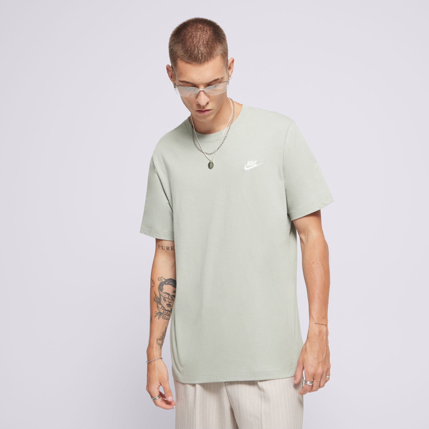 Herren T-Shirt NIKE T-SHIRT SPORTSWEAR CLUB AR4997-371 Grün