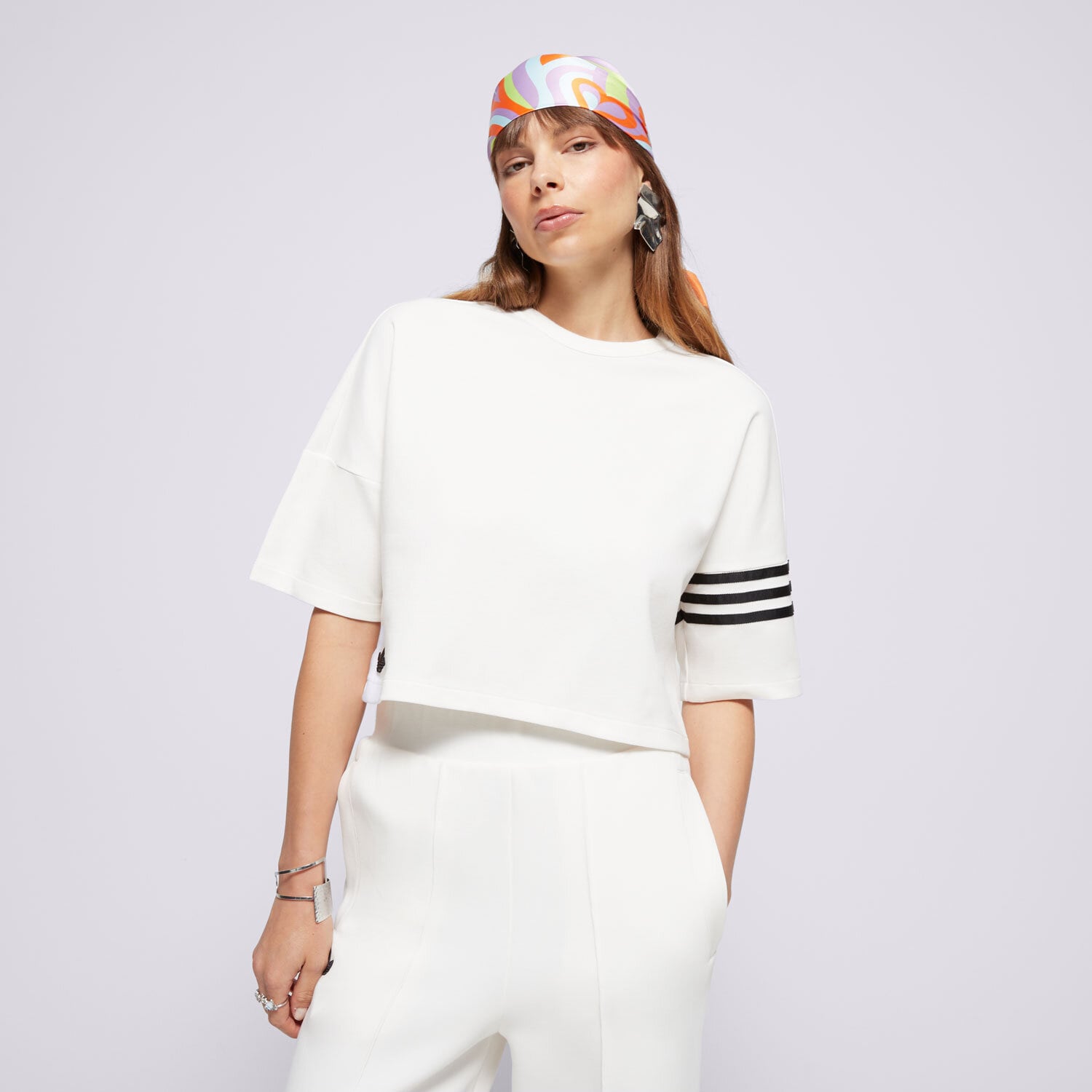 Damen T-Shirt ADIDAS T-SHIRT NEUCL TEE IX9876 Weiß