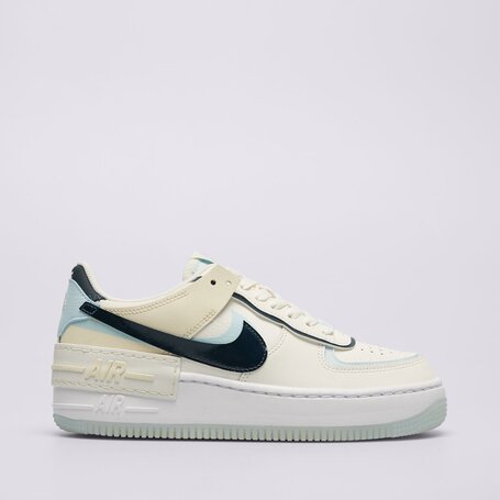 Bunte nike schuhe cheap