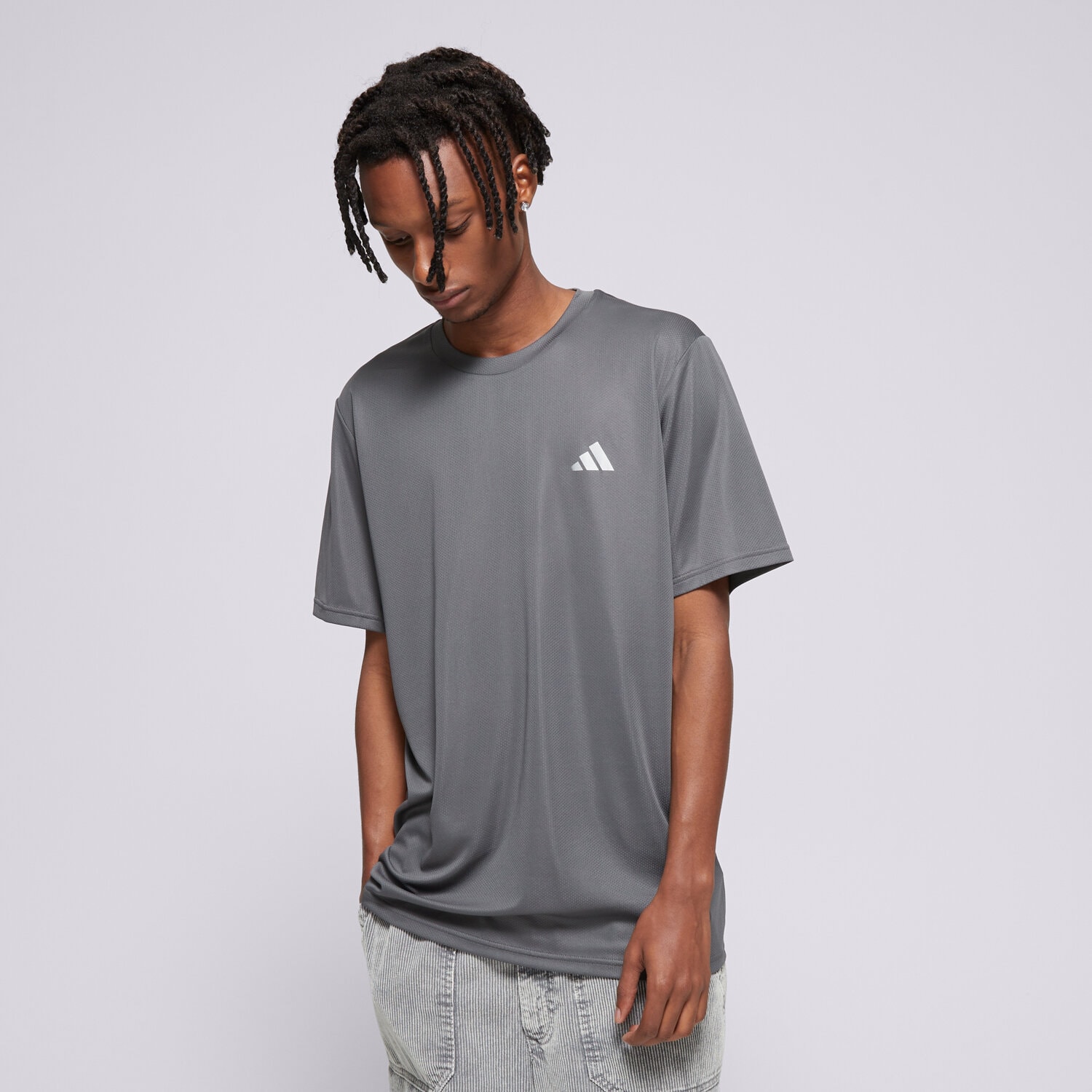 Herren T-Shirt ADIDAS T-SHIRT SML GRAPH H.SILVER JN6805 Grau