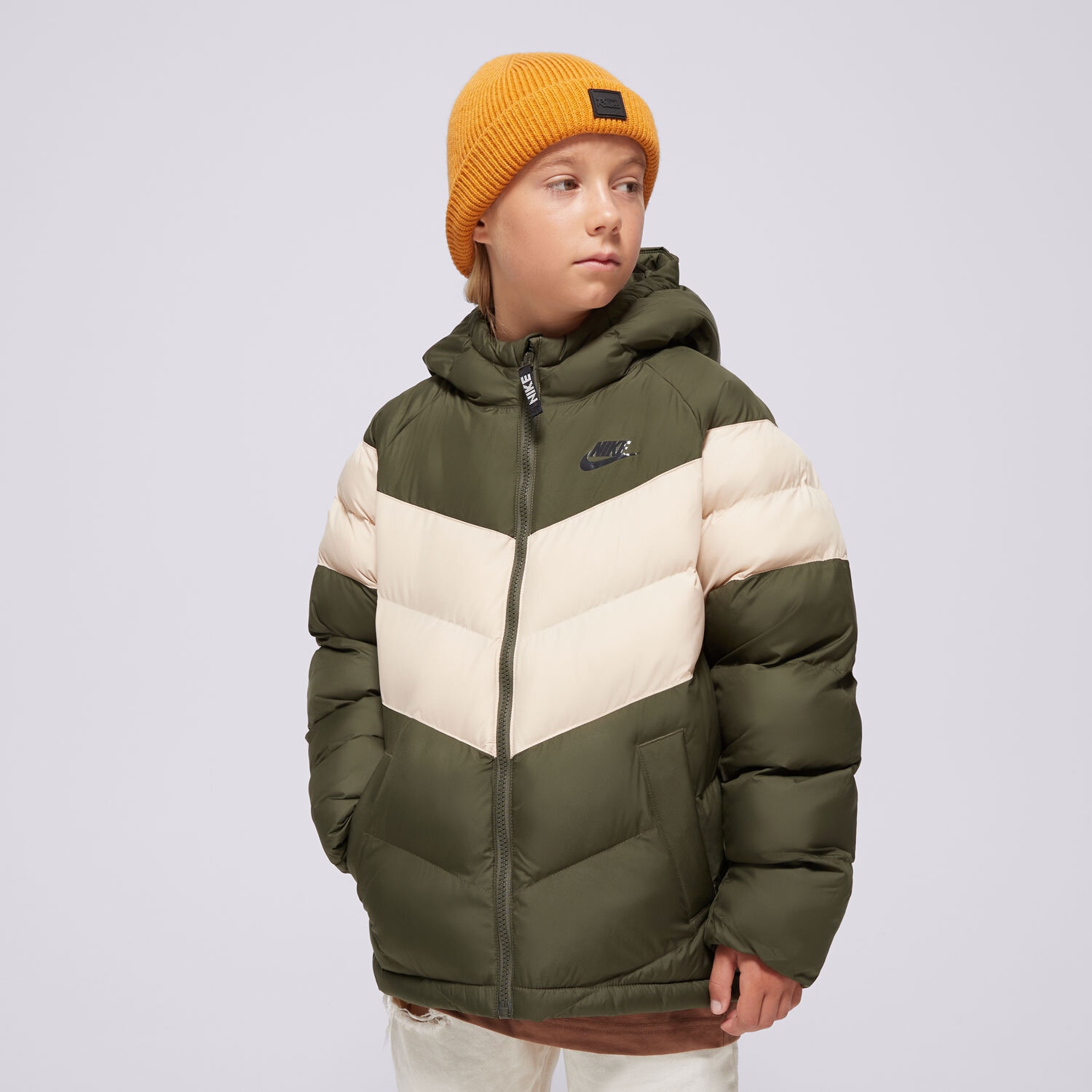 Kinder Übergangsjacke NIKE JACKE WINTER K NSW SYN FL HD JCKT BOY FN7730-326 Khaki