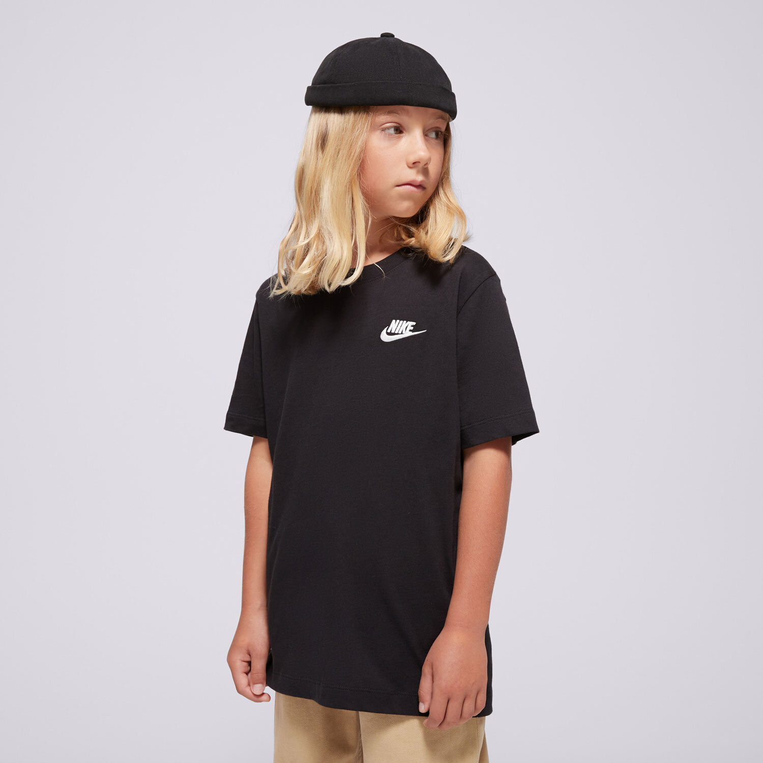 Kinder T-Shirt NIKE T-SHIRT K NSW TEE EMB FUTURA LBR FZ5177-010 Schwarz