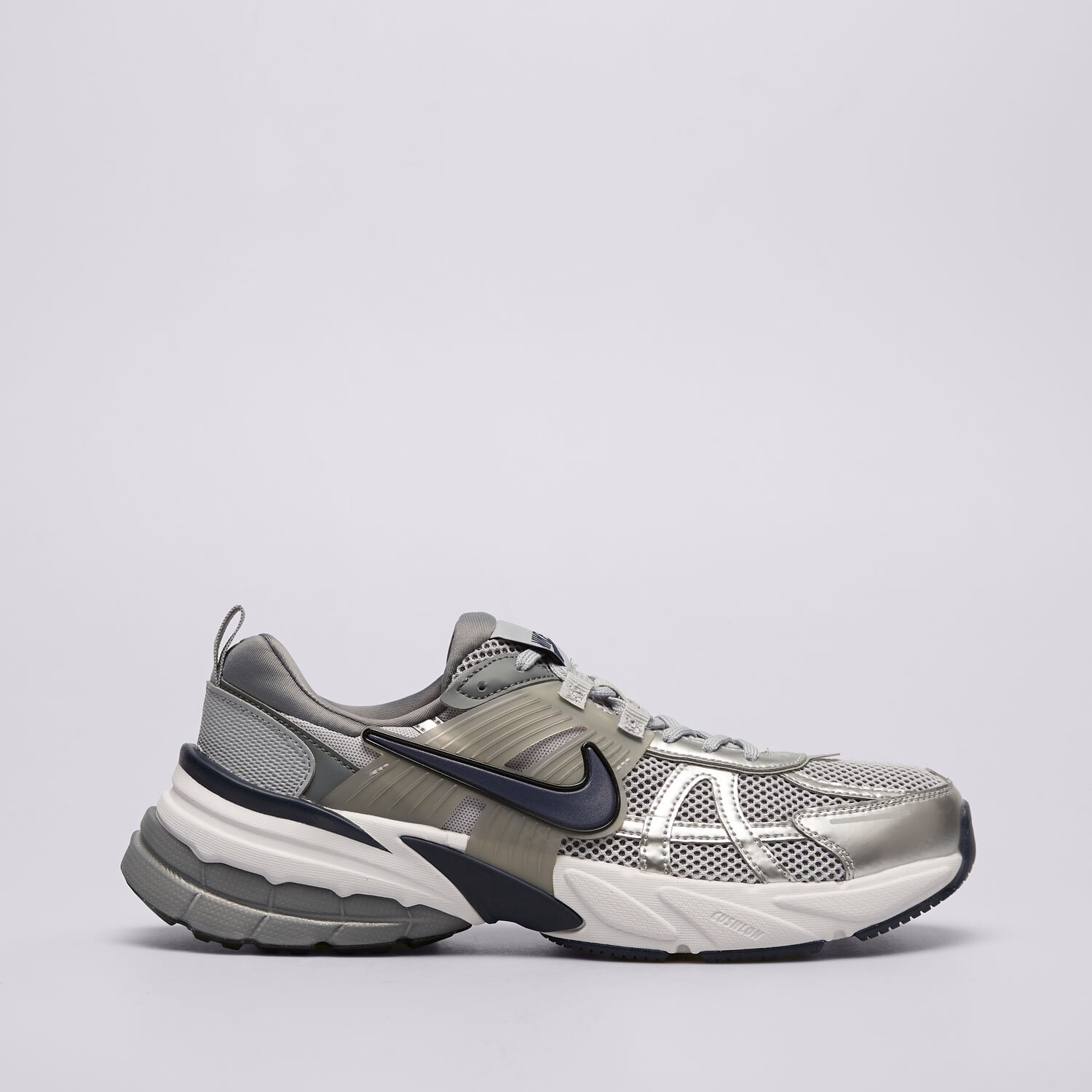 Herren Sneaker NIKE V2K RUN HJ4497-002 Silber