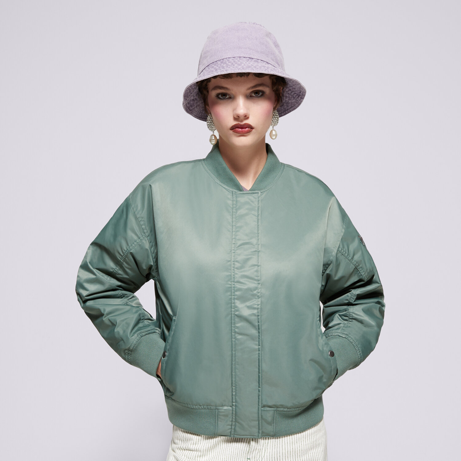 Damen Winterjacke VANS JACKE BENNETT BOMBER VN000HJF1CI Grün