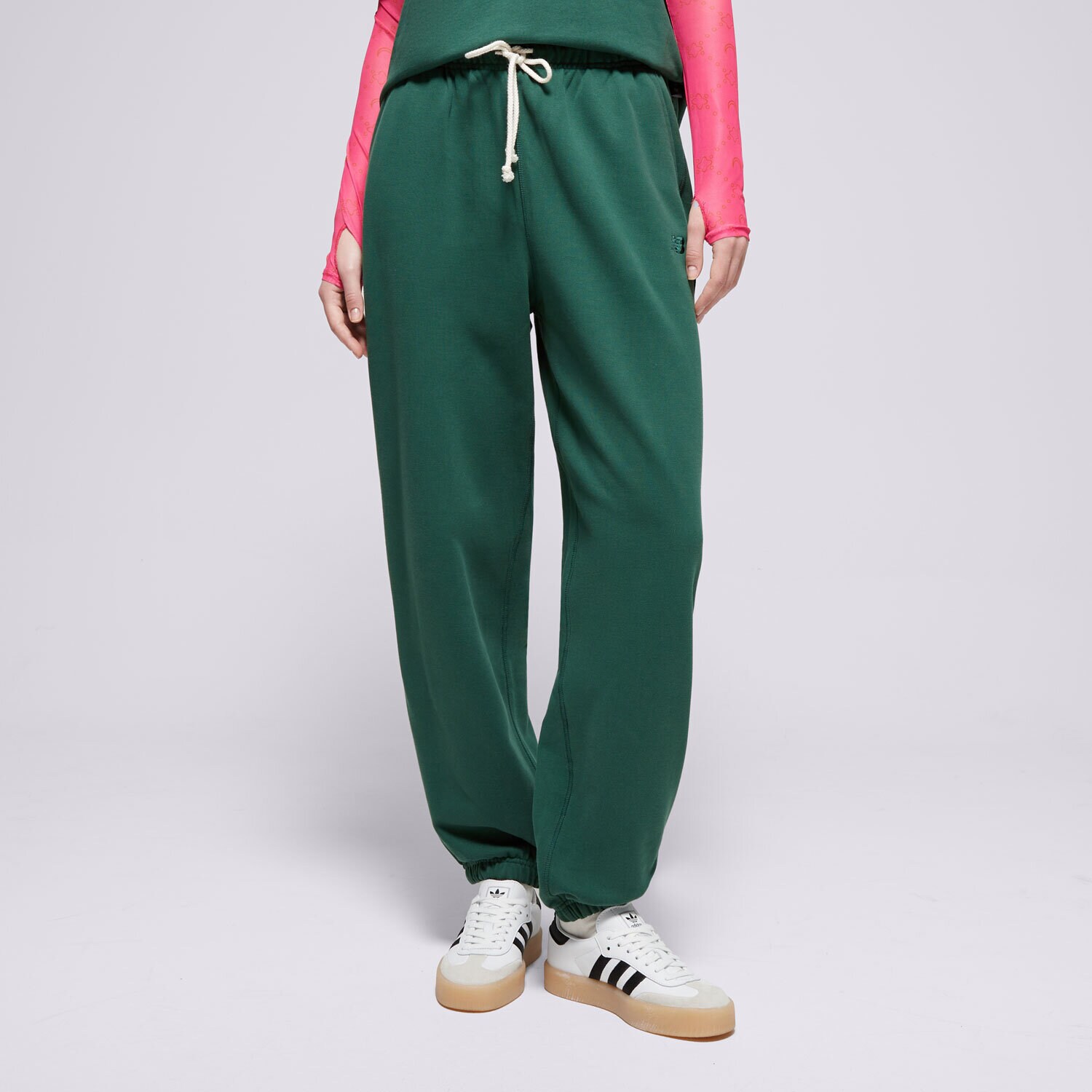 Damen Hosen NEW BALANCE HOSE ATHLETICS FRENCH TERRY JOGGER WP41513NWG Grün