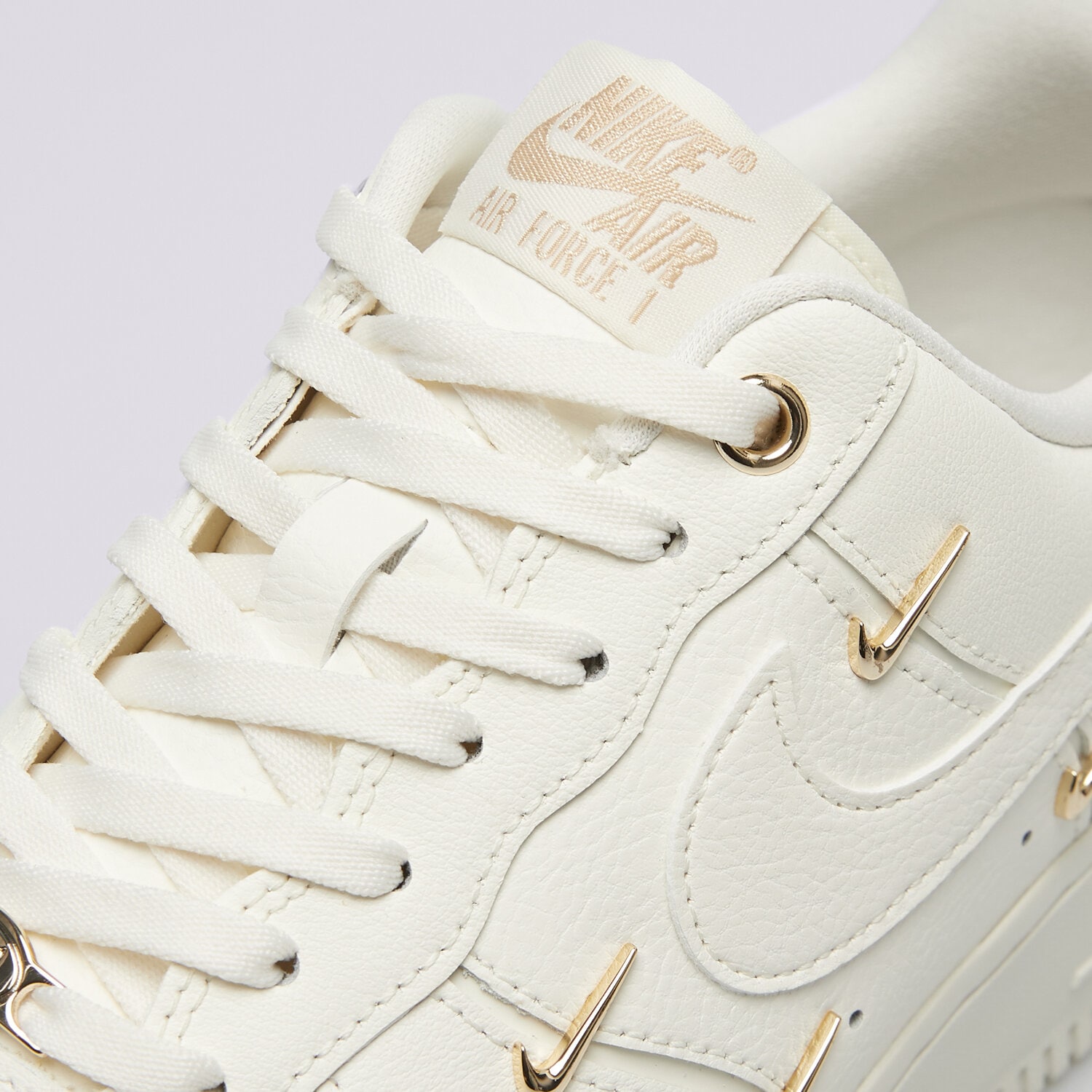 NIKE WMNS AIR FORCE 1 '07 LX CN Beige FV3654-111 | Sizeer.de