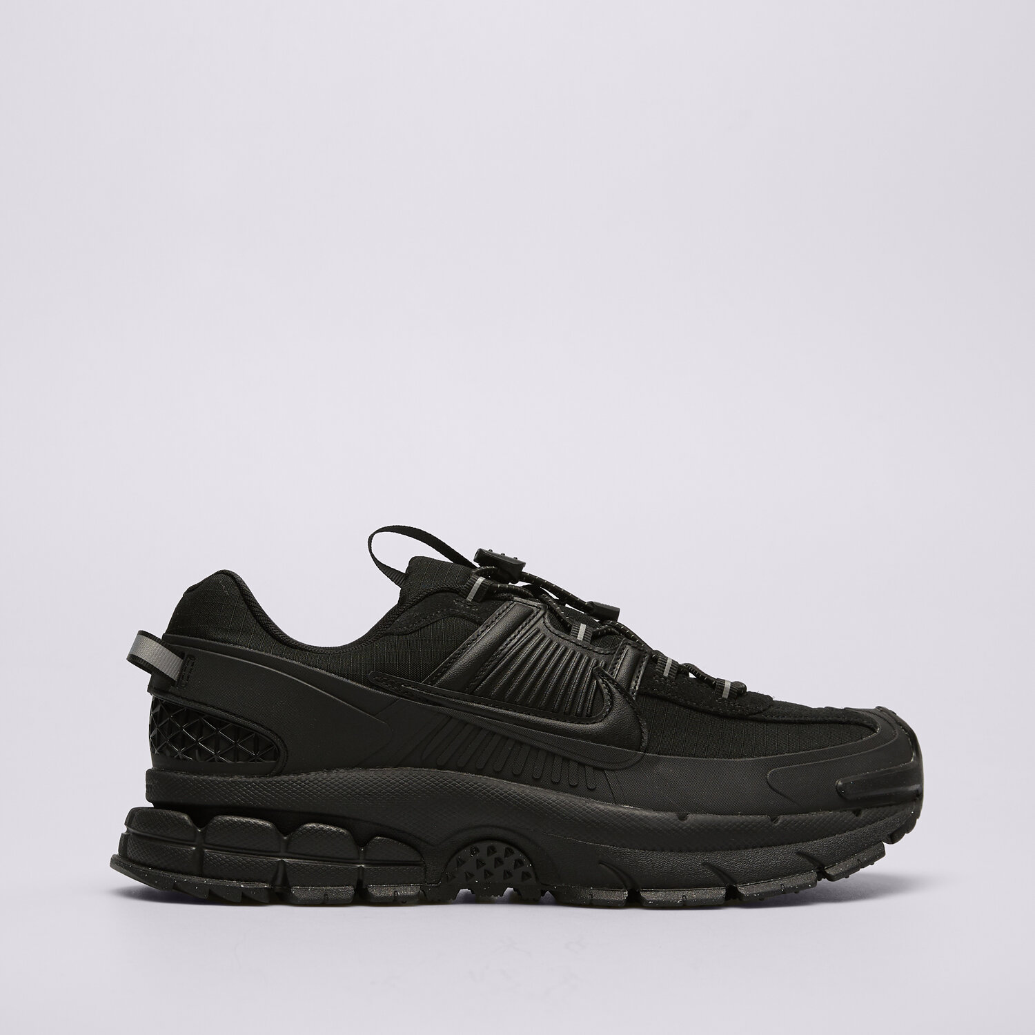Herren Sneaker NIKE VOMERO ROAM FV2295-002 Schwarz