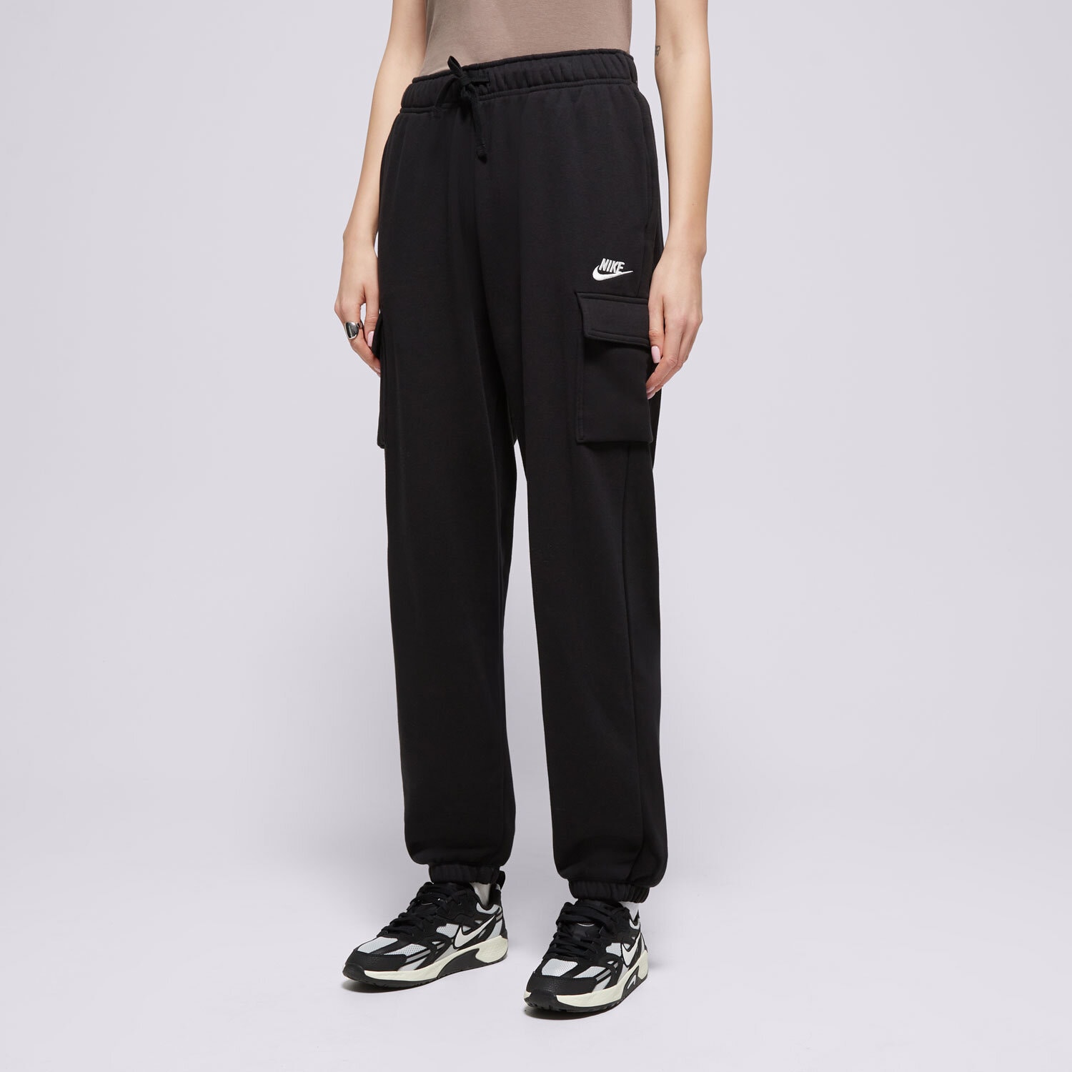 Damen Hosen NIKE HOSE W NSW CLUB FLC MR CARGO DQ5196-010 Schwarz