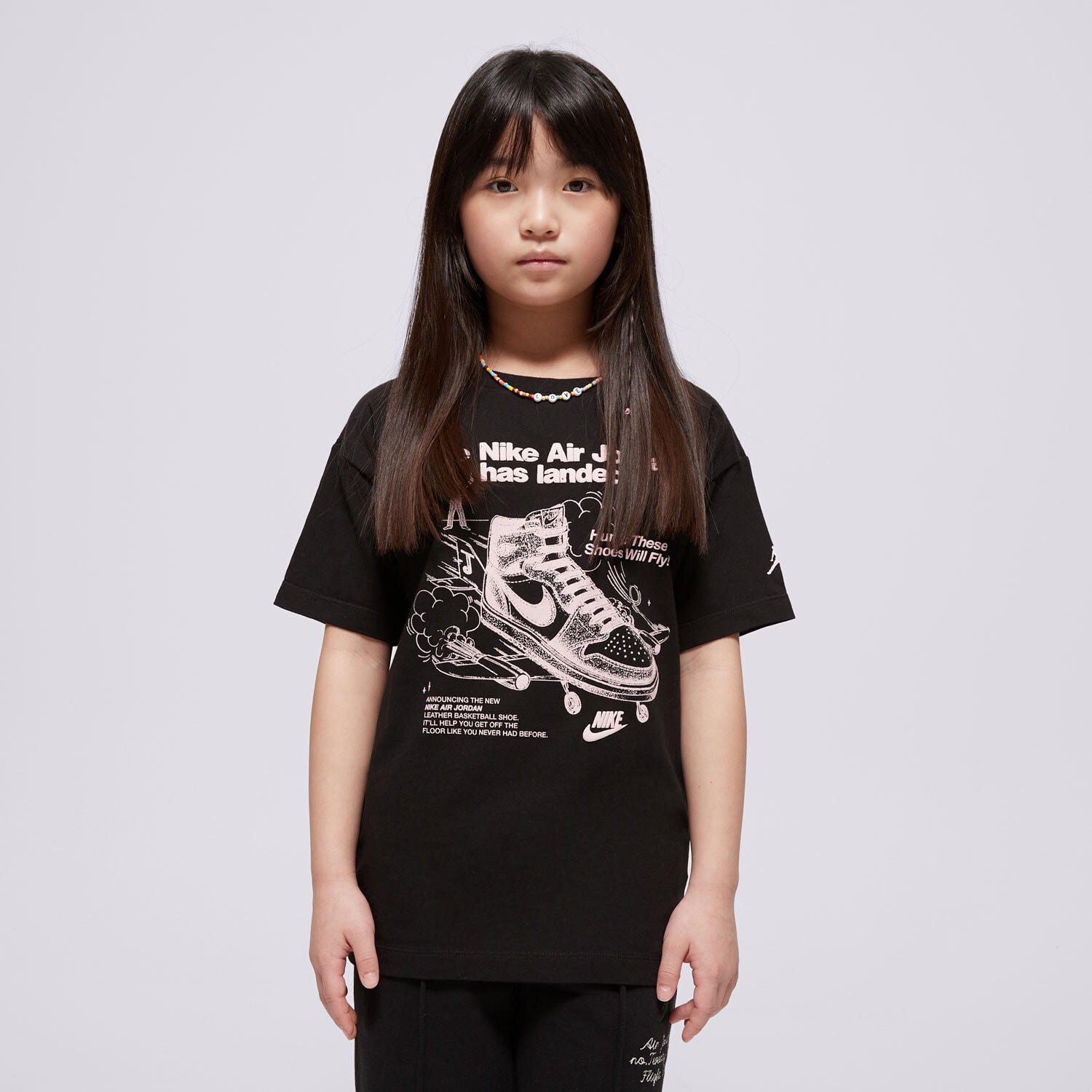 Kinder T-Shirt JORDAN T-SHIRT JDG W J SS OS GFX TEE GIRL 45D645-023 Schwarz